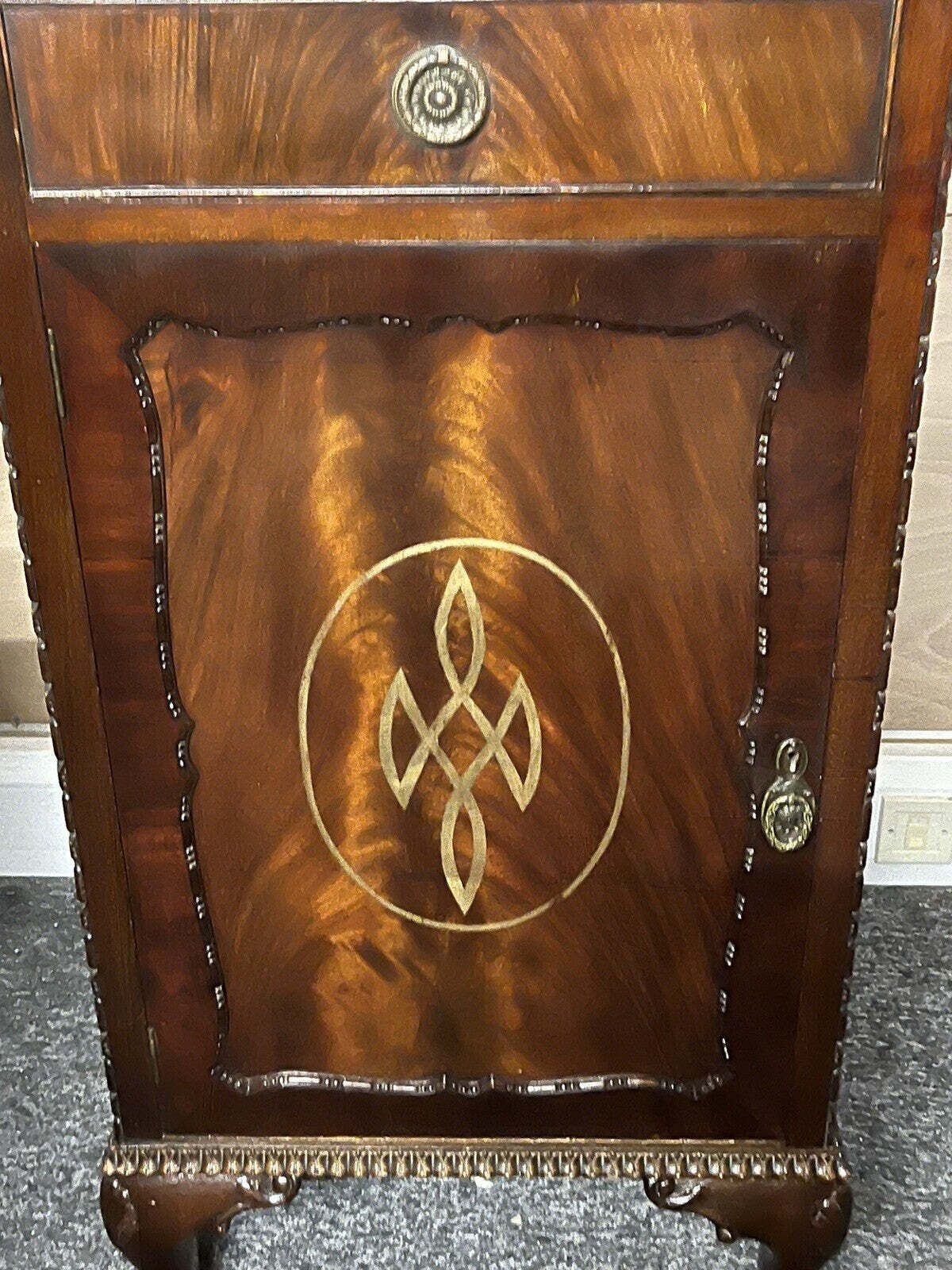 658.0 Edwardian Mahogany Wine Cabinet Celleratte, Wine Storage & Drawer. photo