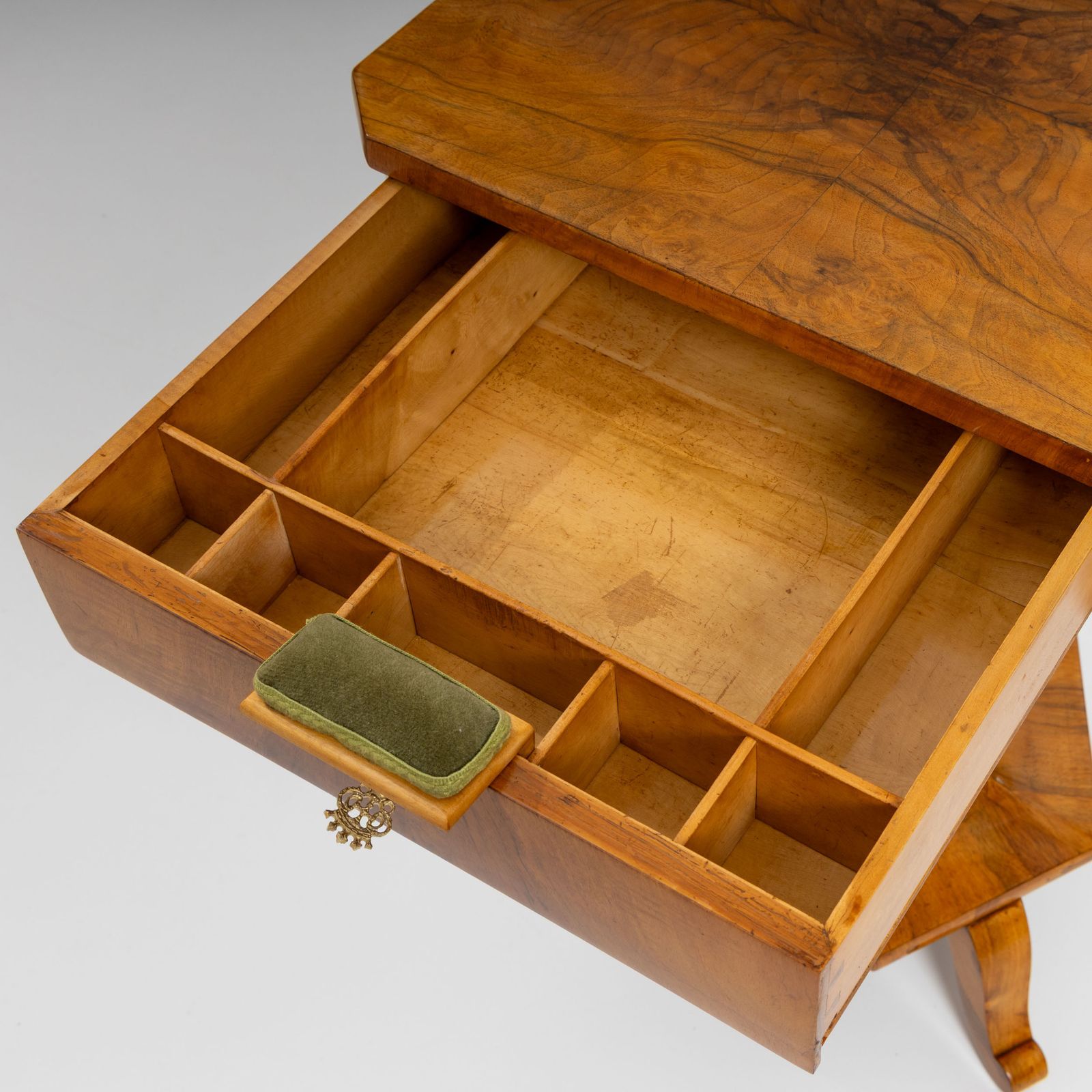 Biedermeier Sewing Table, Circa 1820 photo 1920.0