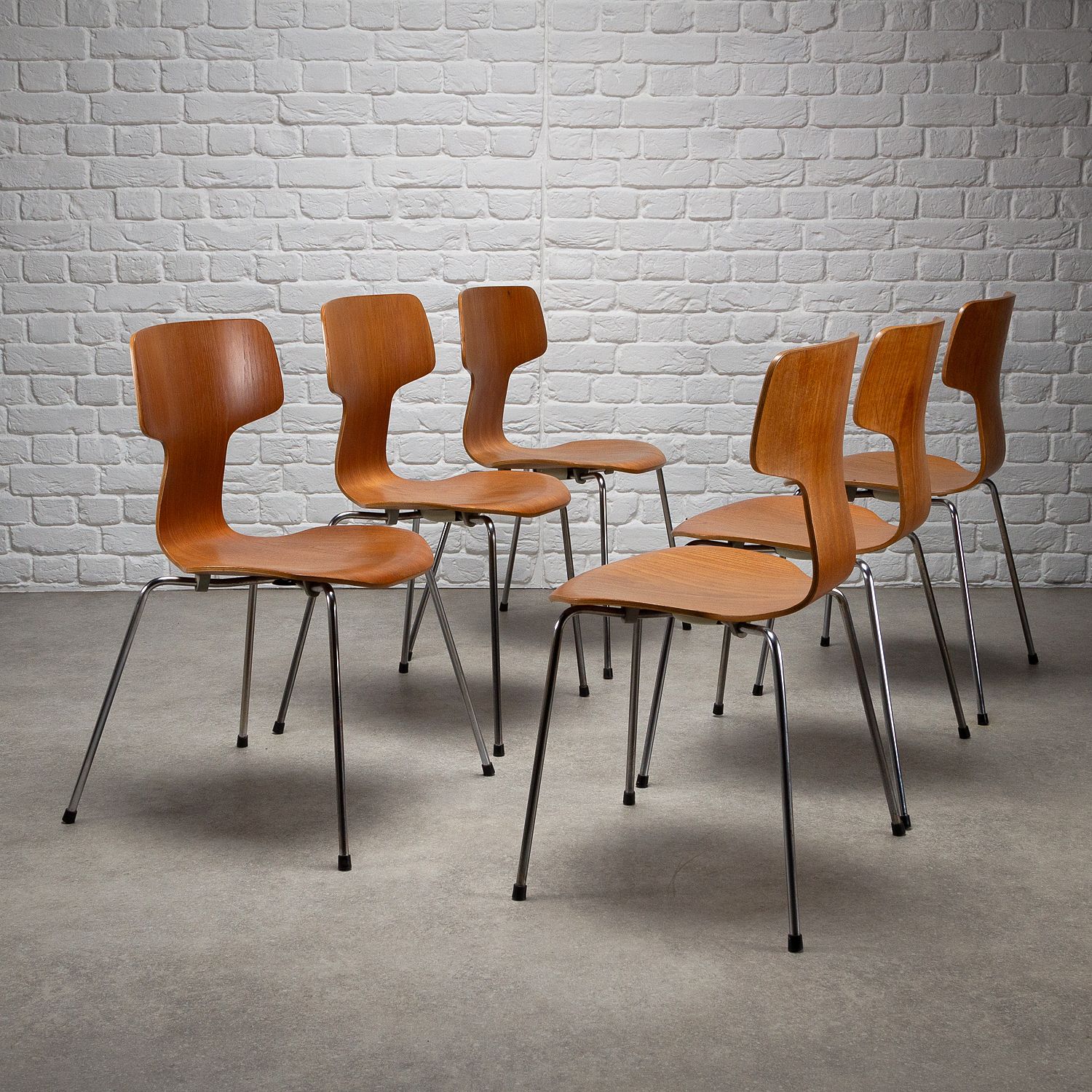 Set Of 6 Model 3103 Mid Century Hammer Chairs By Arne Jacobsen, Denmark photo for sale