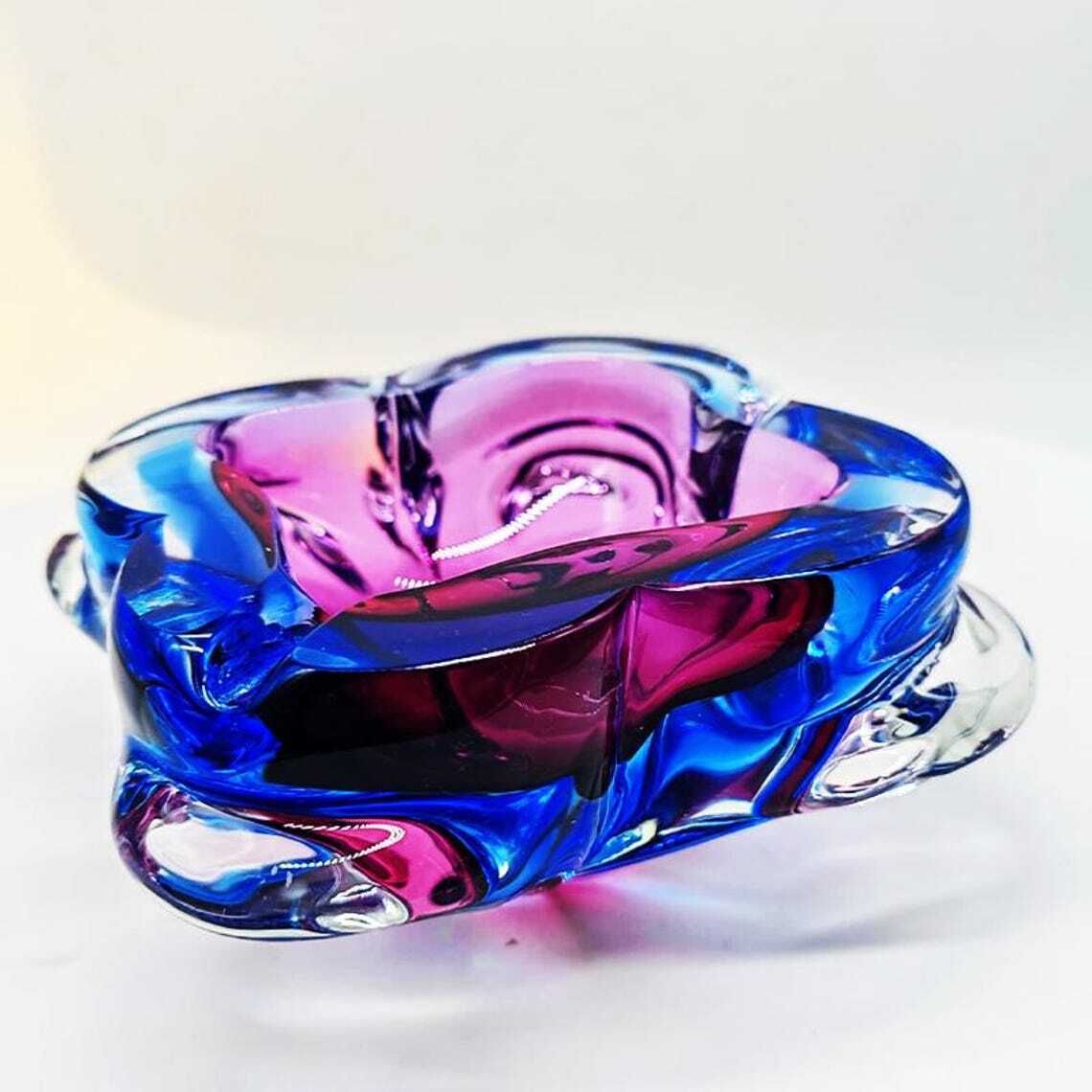 1960s Stunning Pink And Sky Blue Ashtray Or Catch All In Murano Glass. Made In Italy. photo 235.0