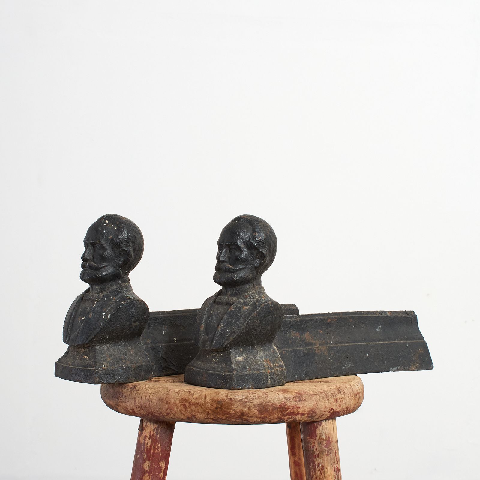Pair Of French Victorian Iron Fire Dog Andirons – Male photo furniture