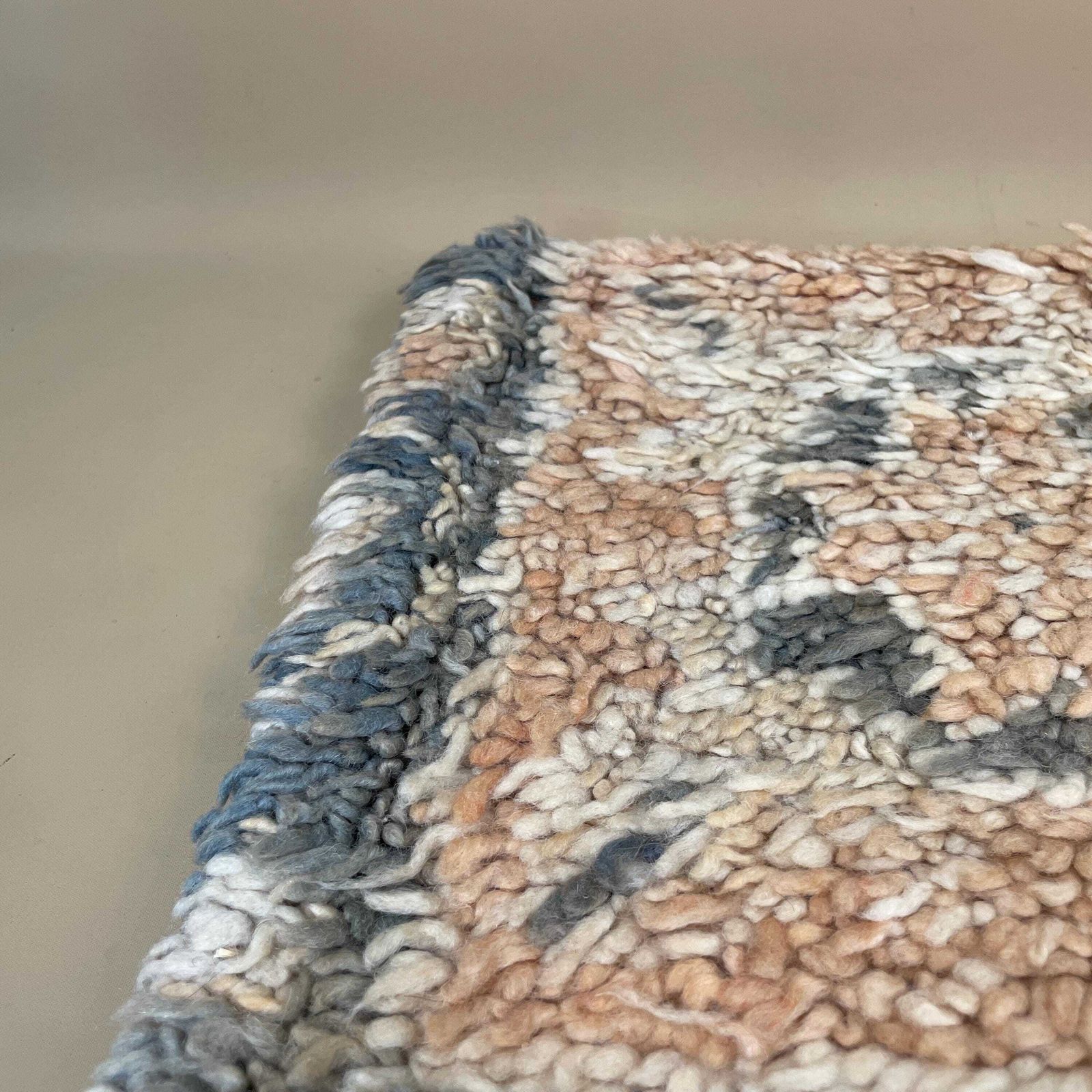 photo furniture Moroccan Berber Kilim Cushion Antique Carpet Pillow Feather 60x40cm Abstract Feather Filled Pale Pink Beige Blue Green Traditional Rectangle