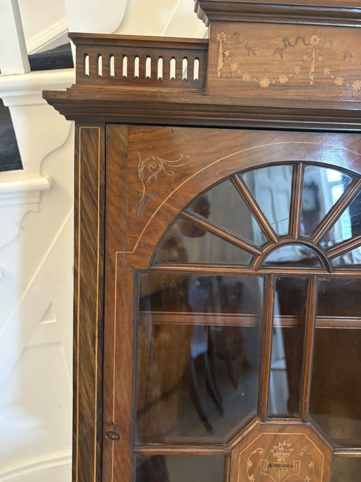 Unusual Antique 19th Century Quality Inlaid Rosewood Hanging Corner Cabinet photo vinterior