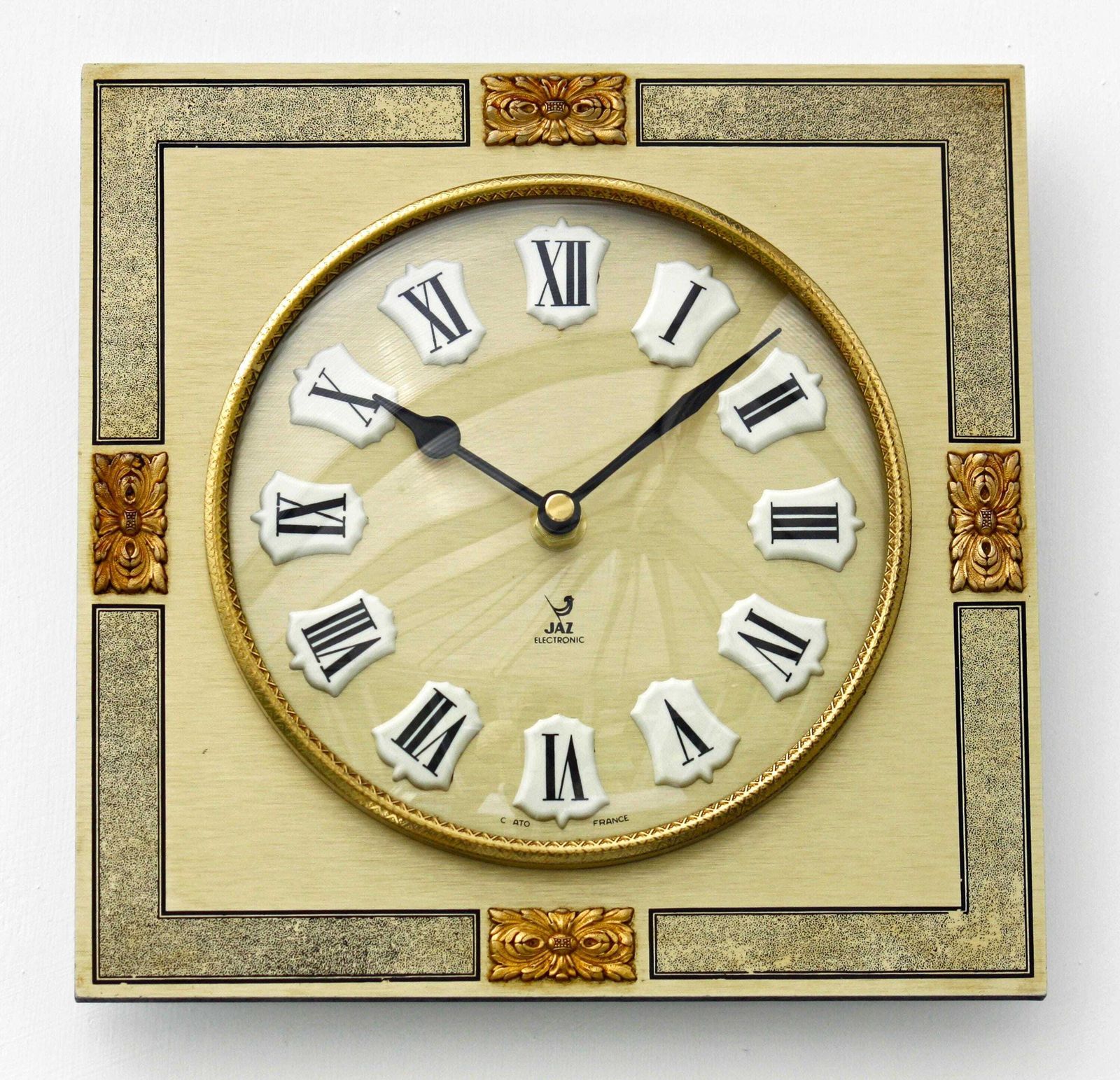 Vintage Jaz Wall Clock   23cm French Metal Retro Mid Century Ornate Gold Clock Gift Off The Wall Clocks