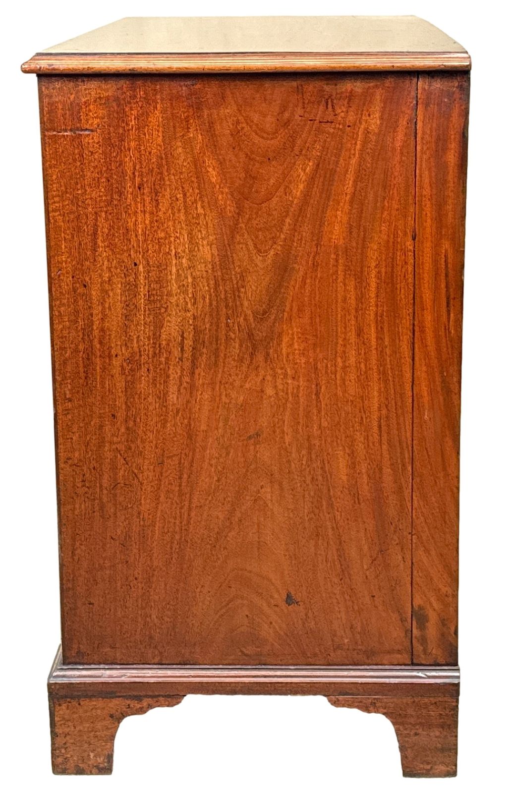George III Mahogany Chest Of Drawers (England, Circa 1760) photo 3200.0