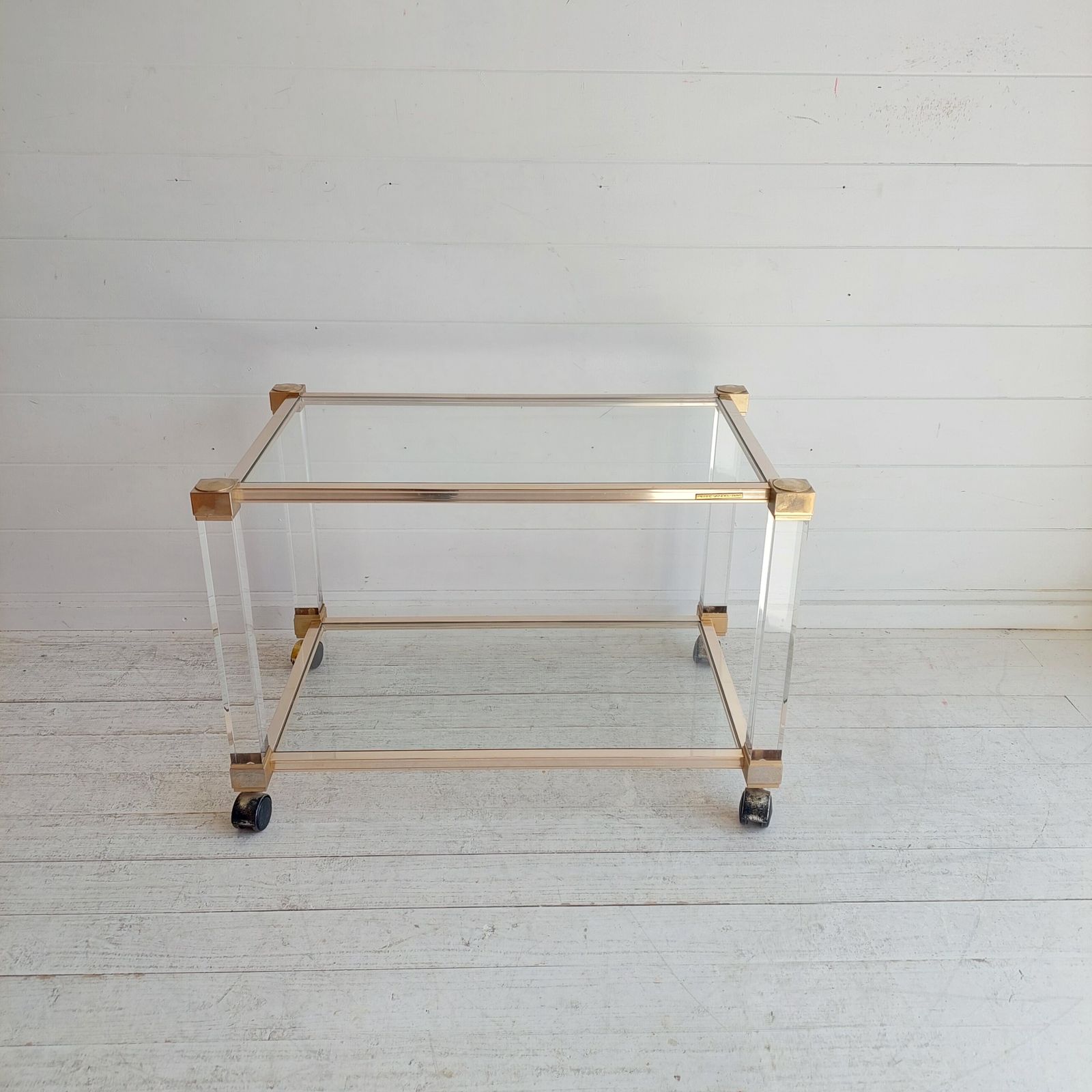 photo vinterior Mid Century Lucite Glass Brass Coffee Table Trolley Hollywood Regency By Pierre Vandel France  70s