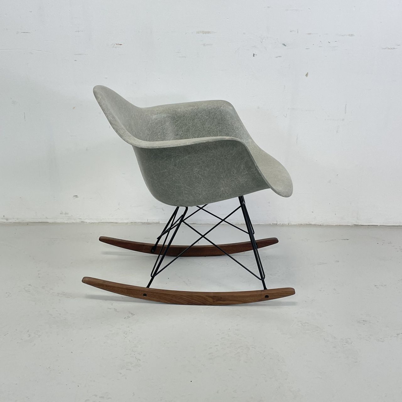 Eames Herman Miller 1950s Rar Rocking Chair In Seafoam Green photo vintage