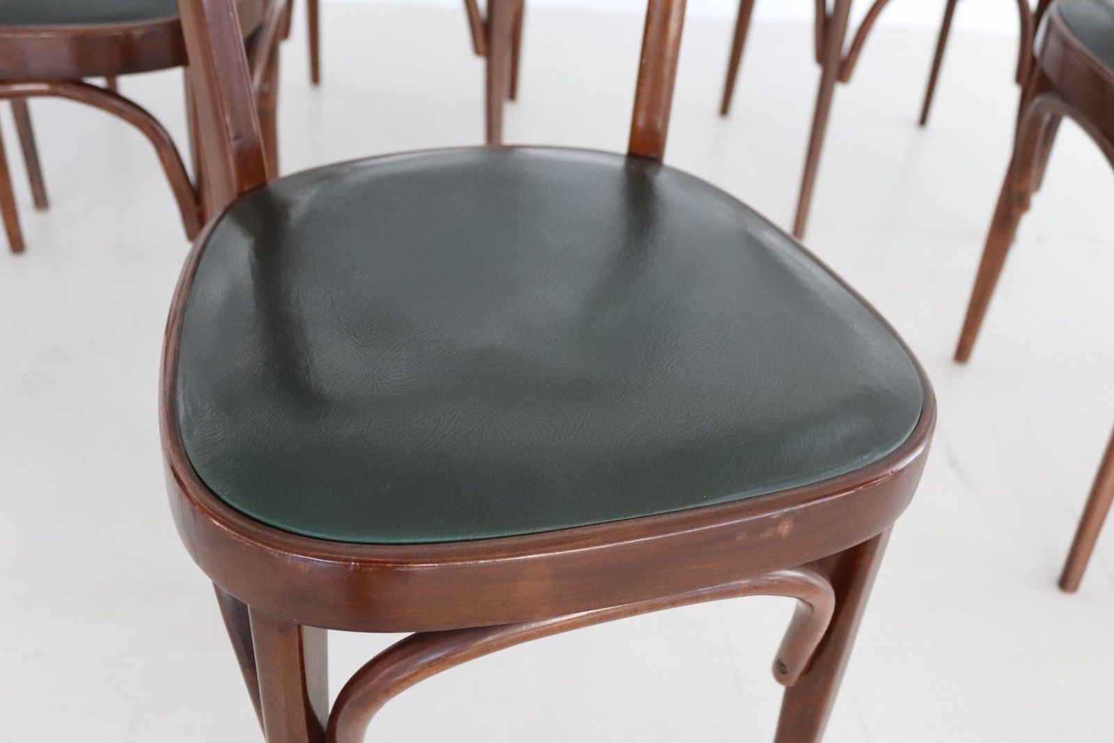 photo vintage Italian Midcentury Dining Room Chairs, Set Of Six