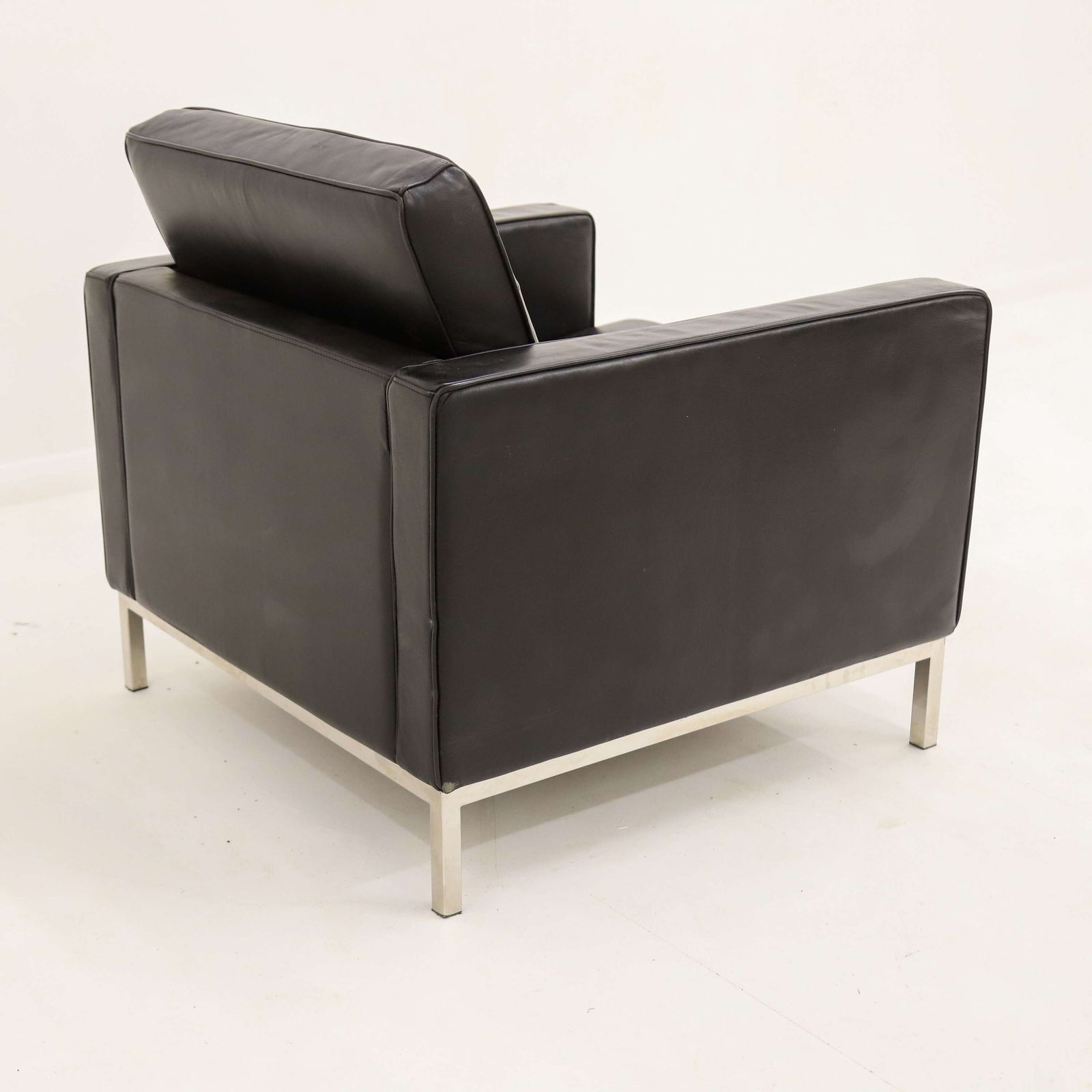 Armchair In The Manner Of Florence Knoll   Mid Century Modern Classic photo vinterior