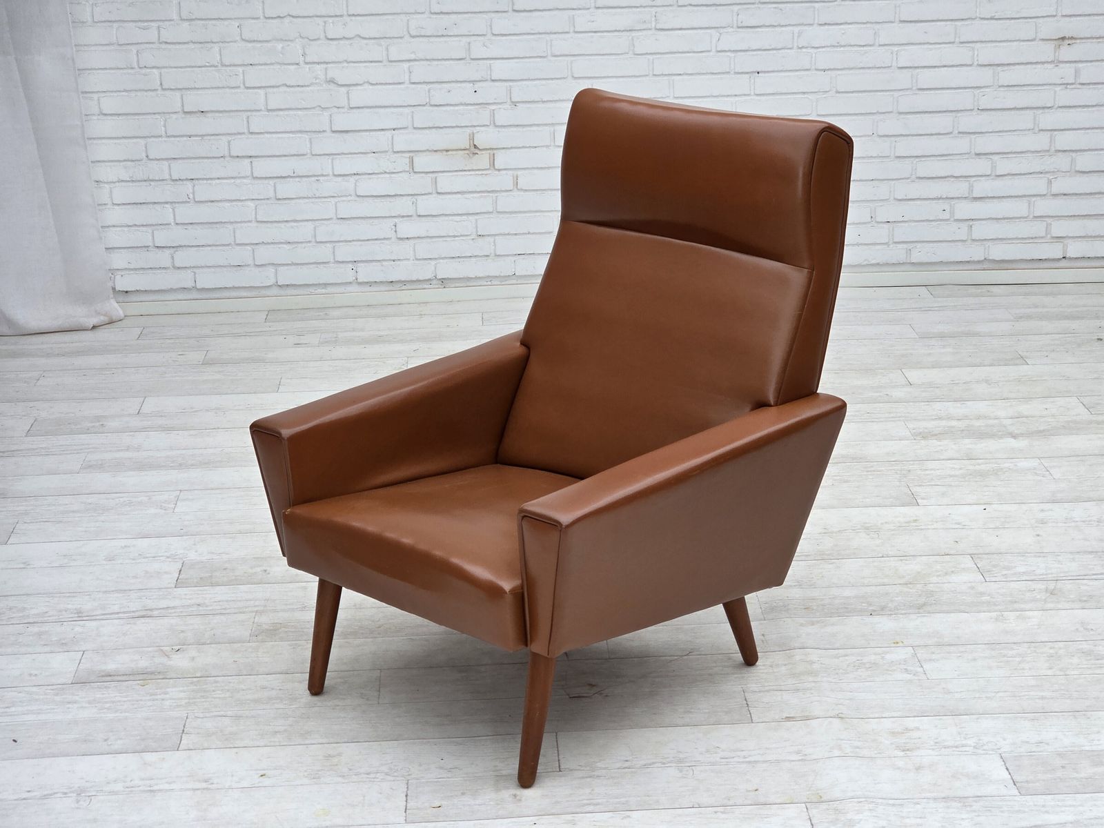 photo furniture 1970s, Danish Highback Armchair By Vejen Polstermøbelfabrik, Original Condition.