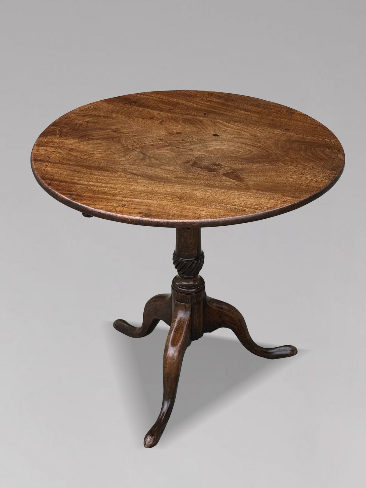 18th Century George III Period Mahogany Tilt Top Tripod Table photo 1400.0