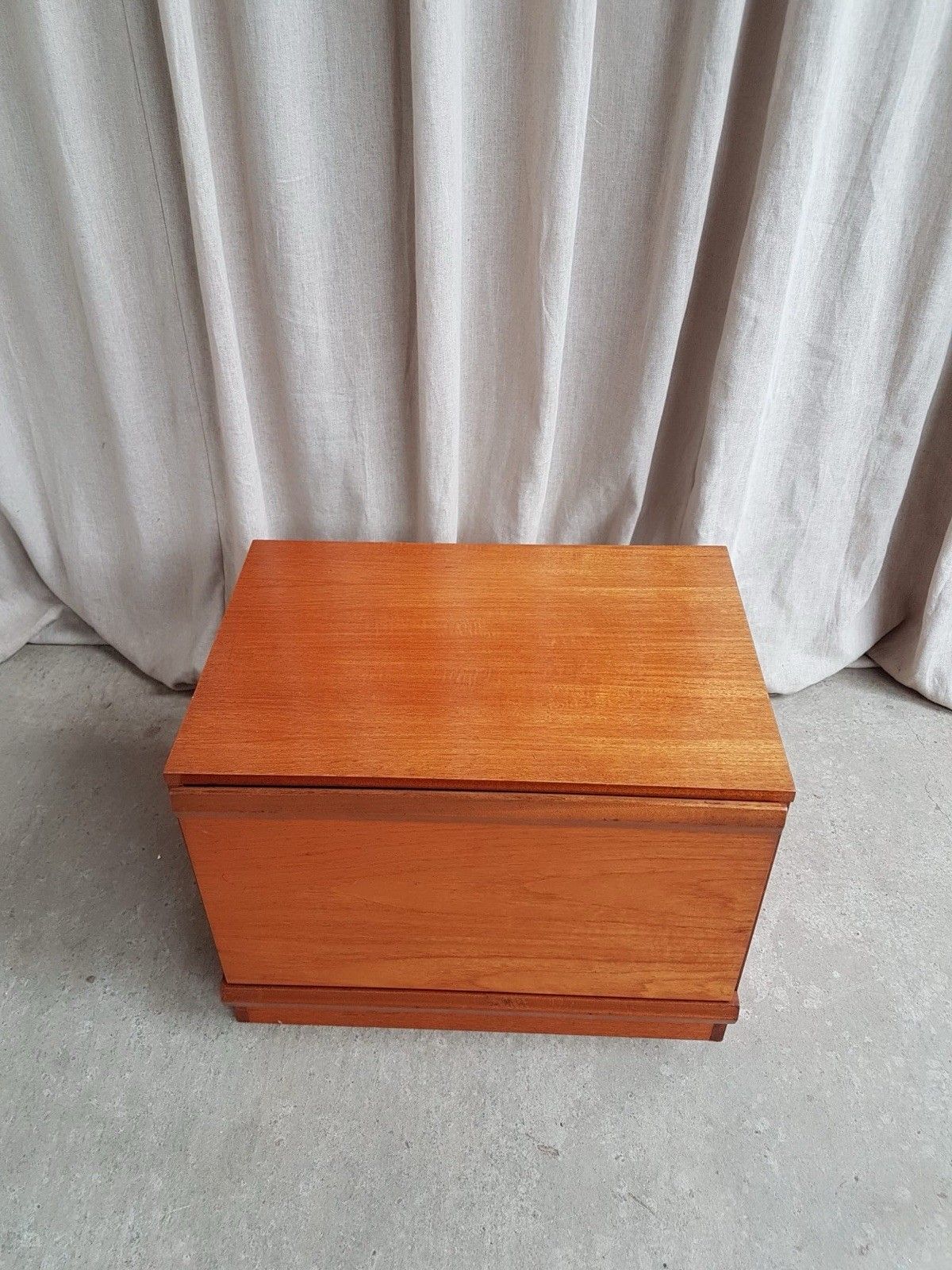 195.5 Vtg Mid Century Media Tv Record Player Cabinet Compact Sideboard Unit R905 photo