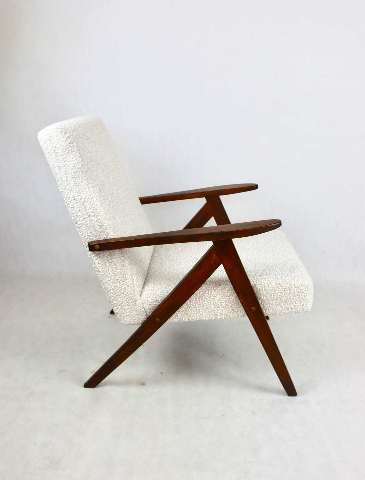Vintage Armchair B 310 Var White Cream Boucle 70s   2 Pieces Available photo vintage