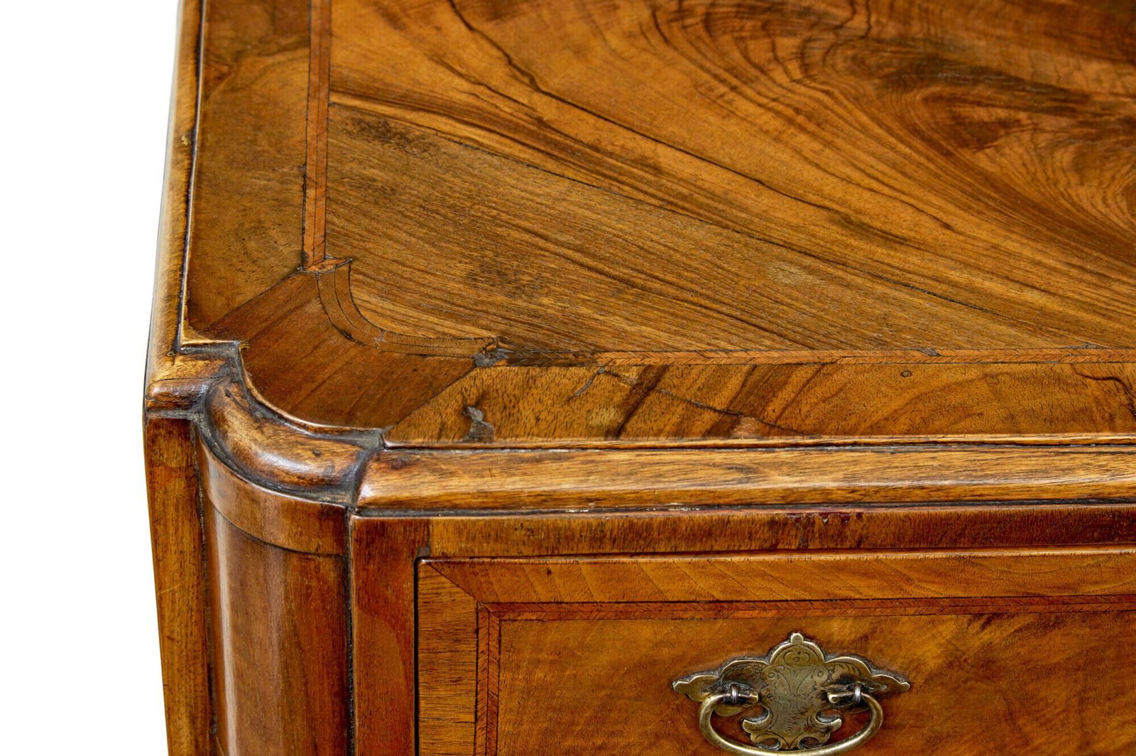 Early 20th Century Walnut Queen Anne Inspired Chest Of Drawers photo vinterior