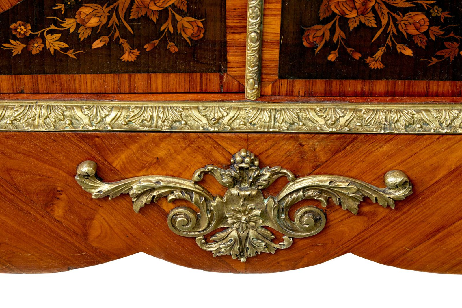 photo vinterior 19th Century Louis XVI Style Ormolu Mounted Marquetry Side Cabinet