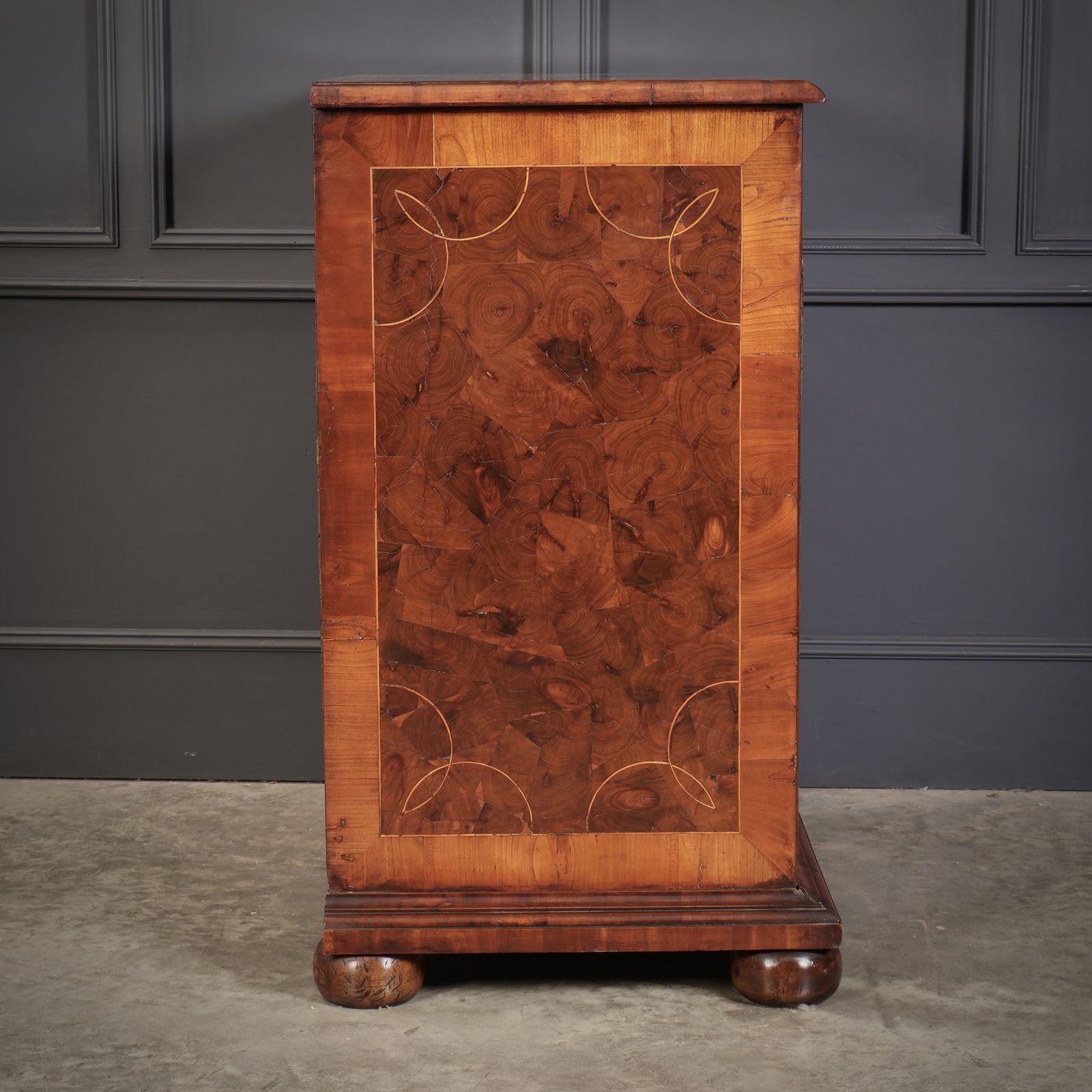 9950.0 William & Mary Oyster Veneered Chest Of Drawers photo