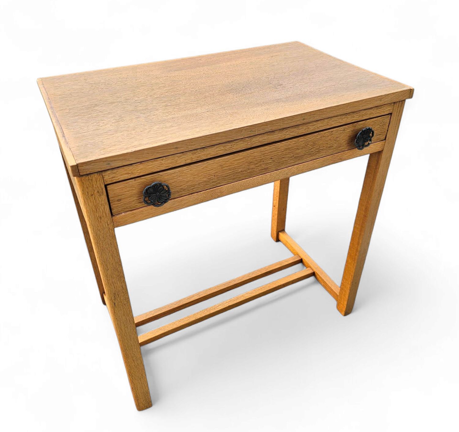 photo furniture Solid Oak Side Table 1970s, Vintage