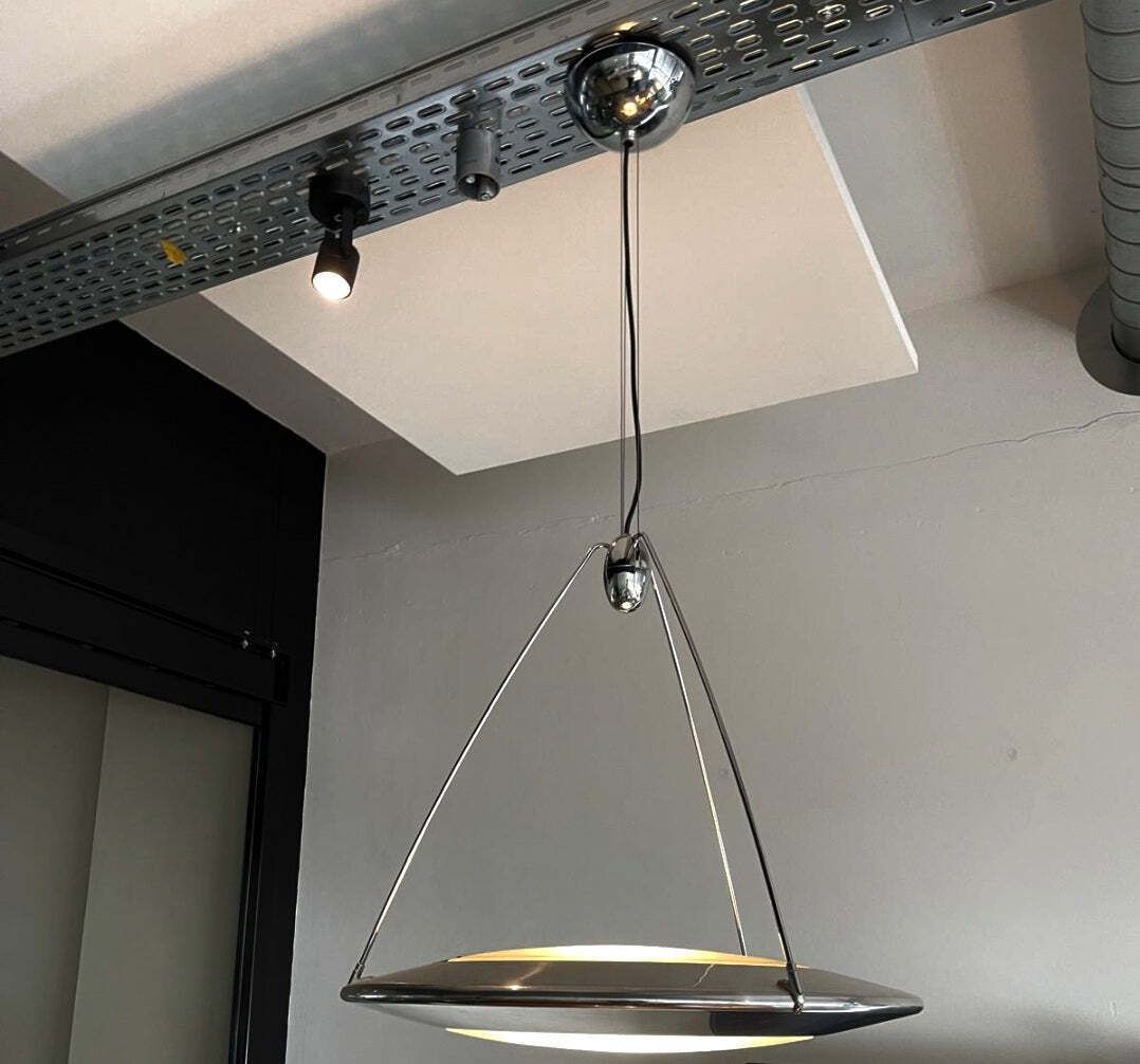 photo furniture 4 X Ezio Didone Mira S Ufo Pendant Light For Arteluce  Flos Italy 1990s