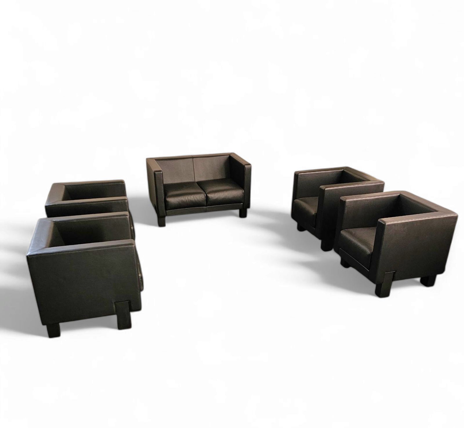 4 X Black Leather Poltrona Frau Moji Armchairs By Shigeru Uchida 1 X Moji Two Seater Stunning Condition