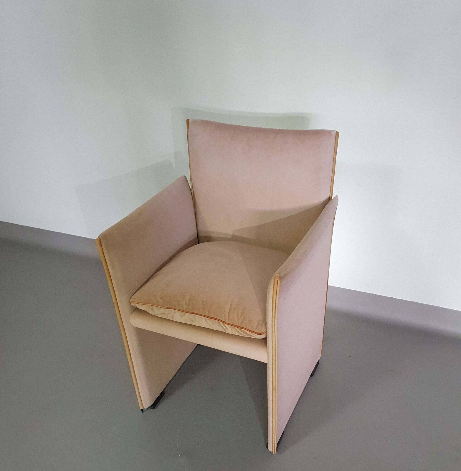 1900.0 Set (6) By Mario Bellini 401 Break Chairs For Cassina, 1990s photo