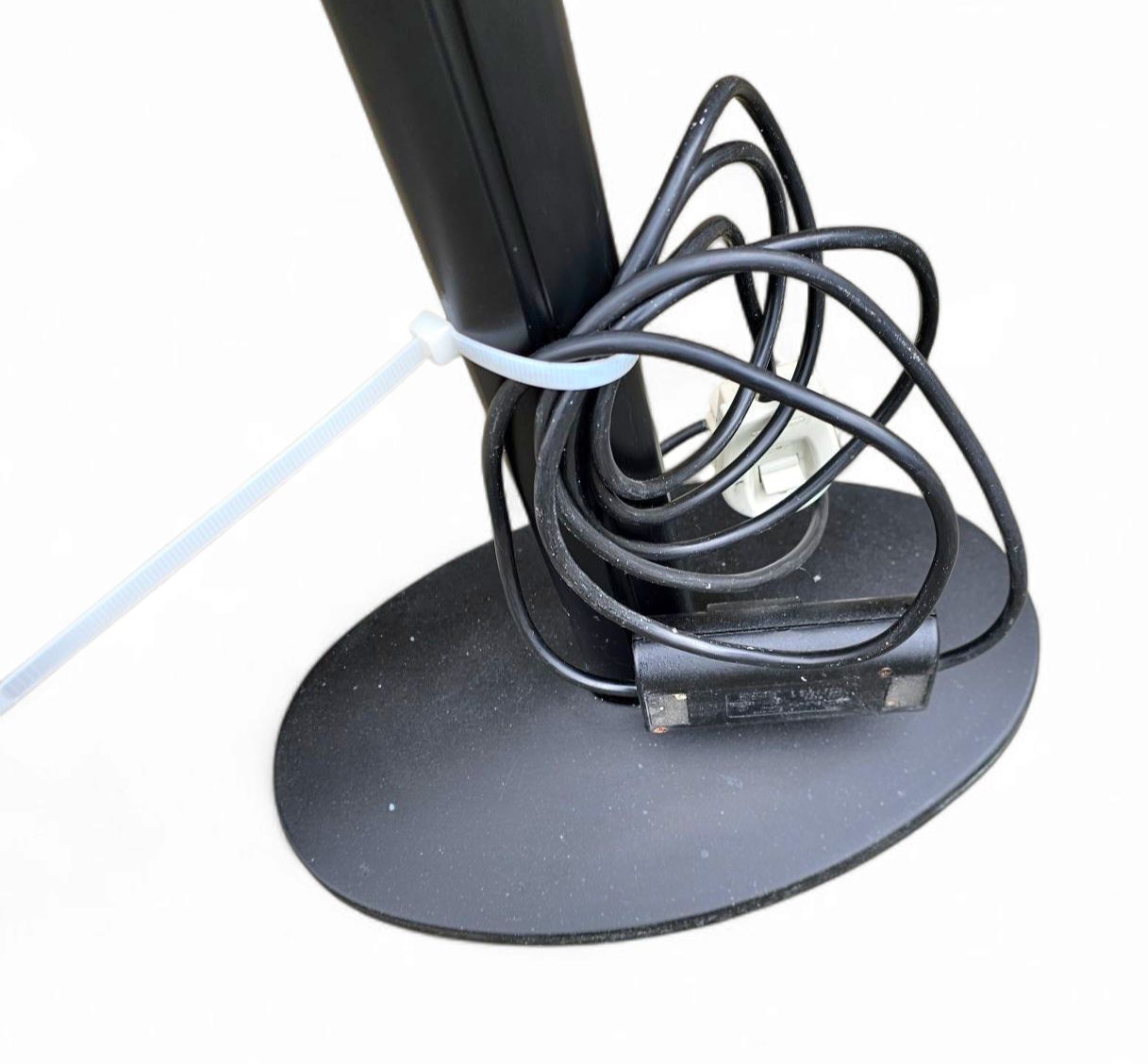 Arca Floor Lamp / Fiorenzo Valbonesi For Sirrah / 1980s / Height 185 photo Lighting
