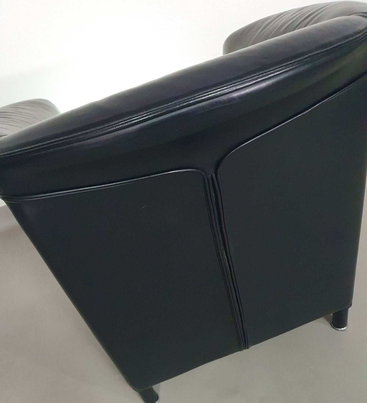 Aura Chairs / Black Leather By Paolo Piva For Wittmann 1980 photo buy