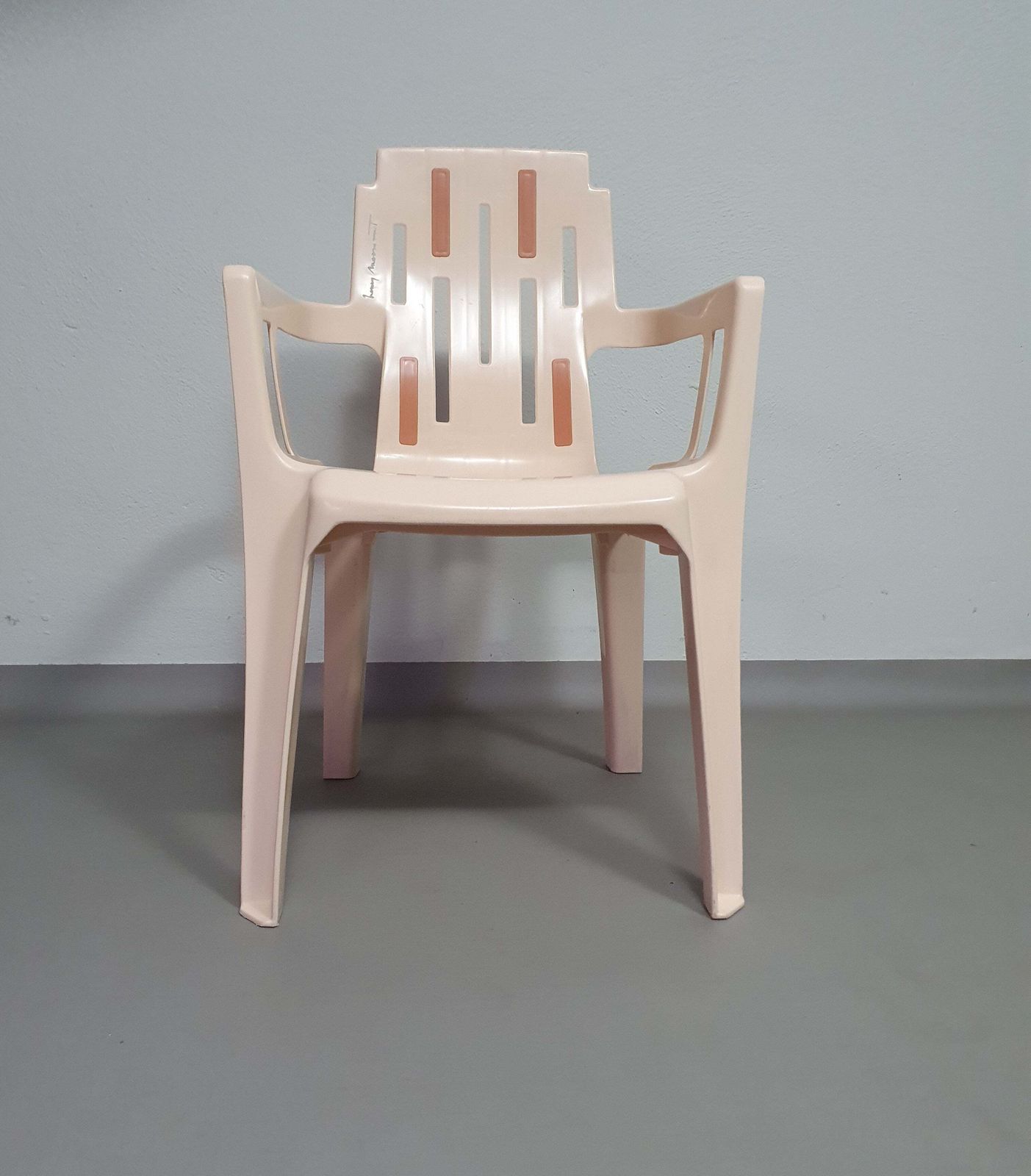 photo furniture 18 Mambo Garden Chairs By Pierre Paulin