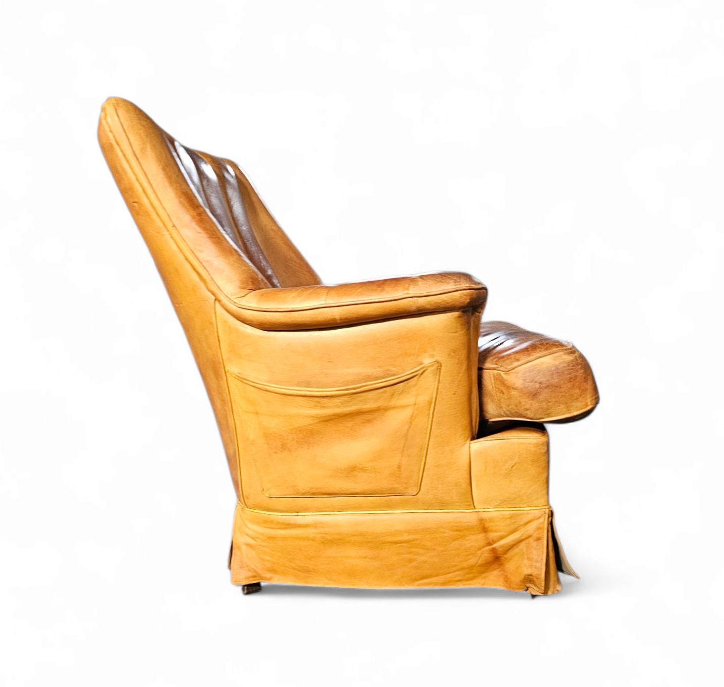 photo vintage Sheep Leather Club Chair 1970s With Magazine Holder