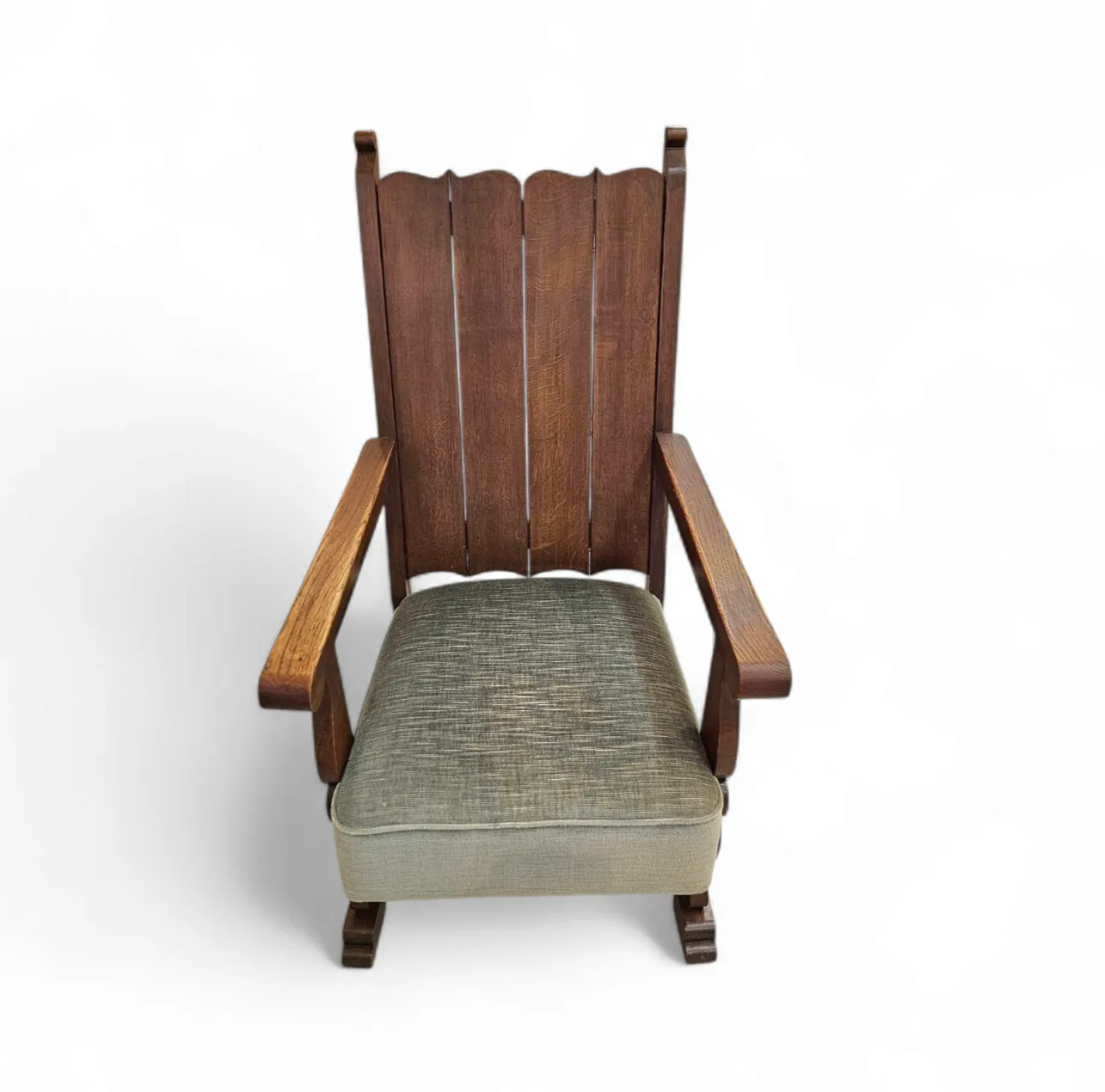 photo furniture Oak Arm Chair 1930s, Vintage