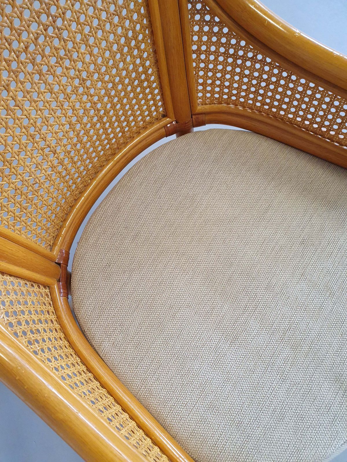 4 X Rattan /Webbing Dining Chairs 80s In Beautiful Condition photo vinterior