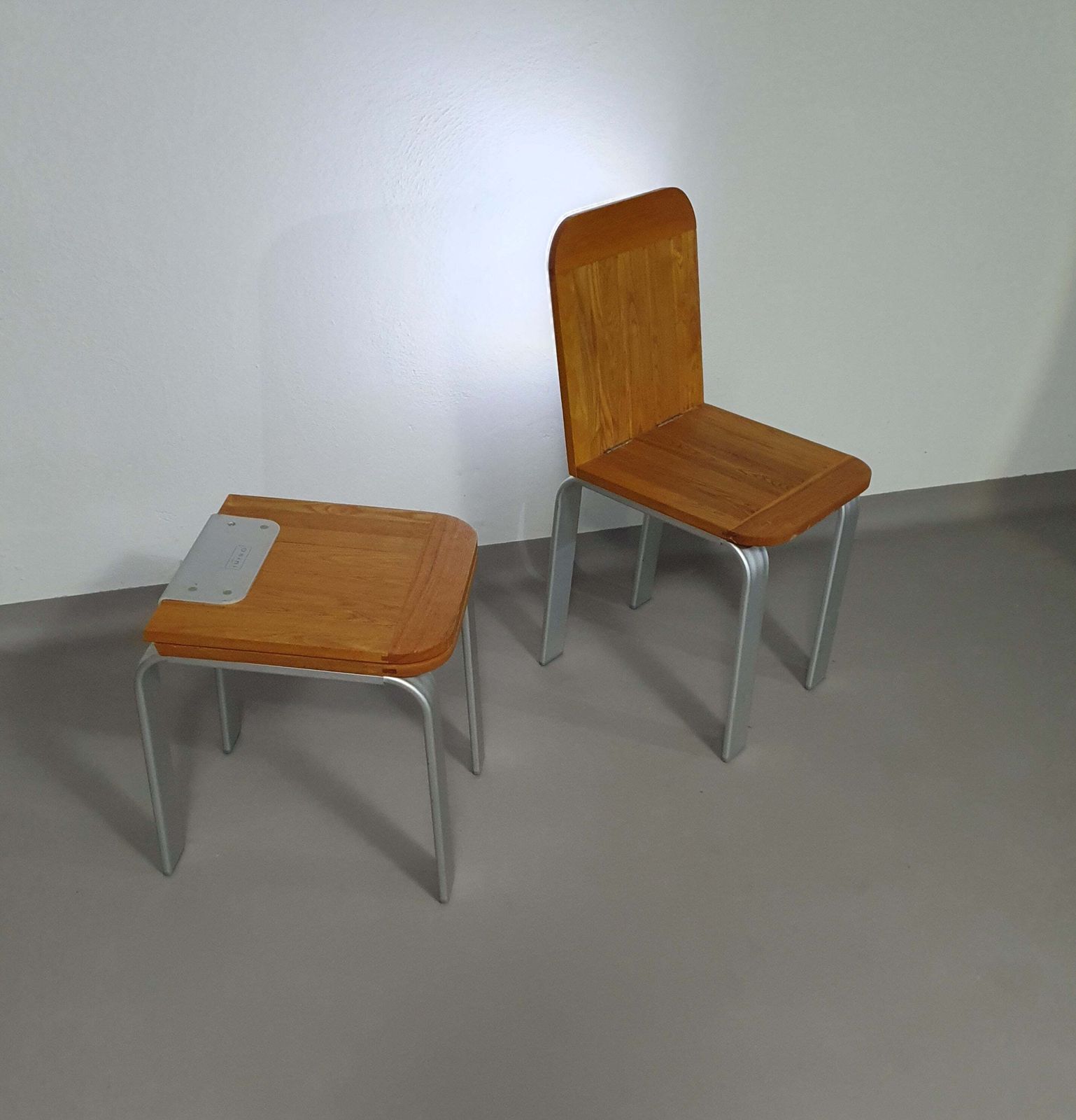 photo furniture 2 X Folding Chair By Nicolai Carels For Osini '90