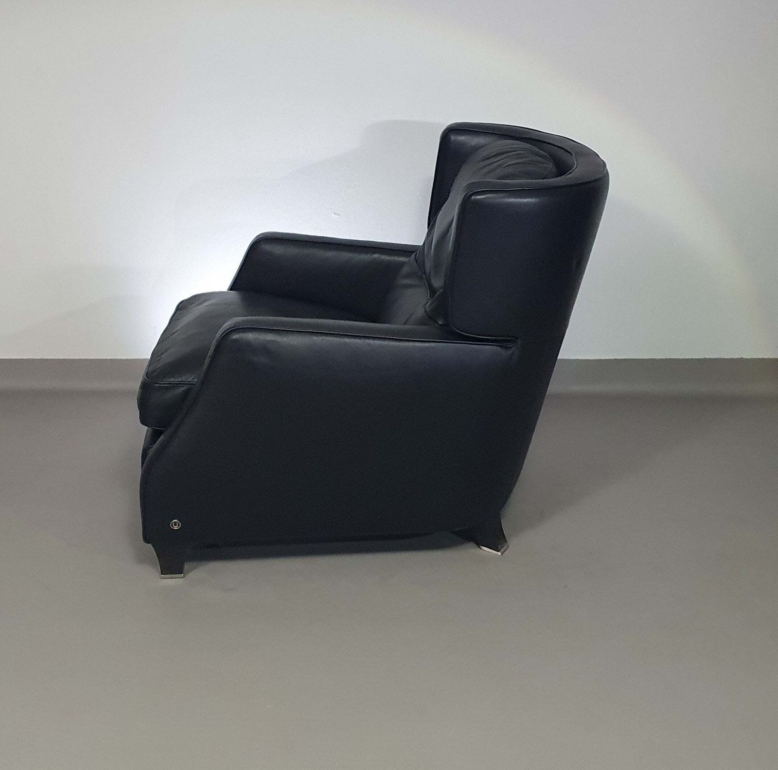 1266.0 Amadeus Natuzzi Lounge Chair / Black Leather photo