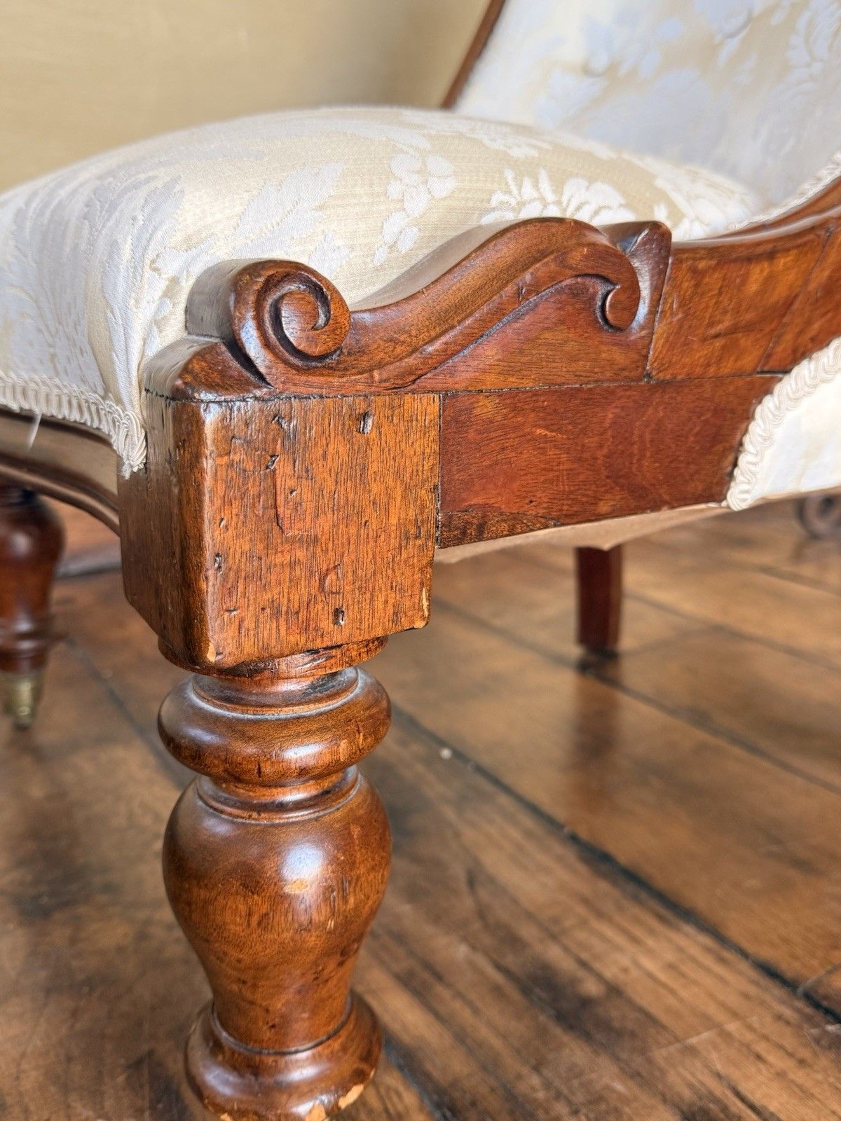 photo furniture Original Antique Rosewood Nursing Ivory Damask Slipper Reading Chair