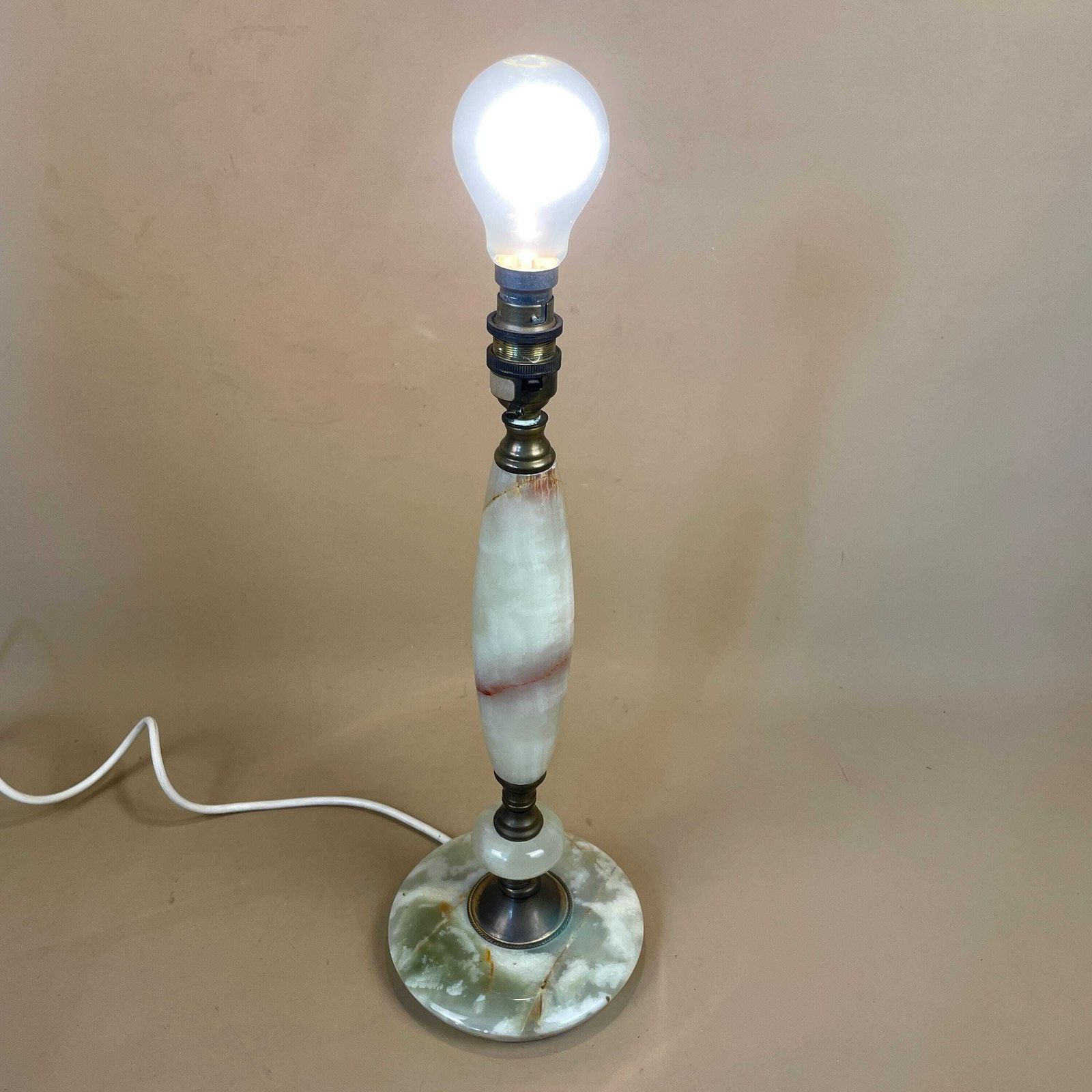 photo furniture Antique Vintage Marble Stone Lamp Green Light Table Bedside Desk Lamp Colours Natural Patterns Ornate Round Base Onyx Brass Metal Gold