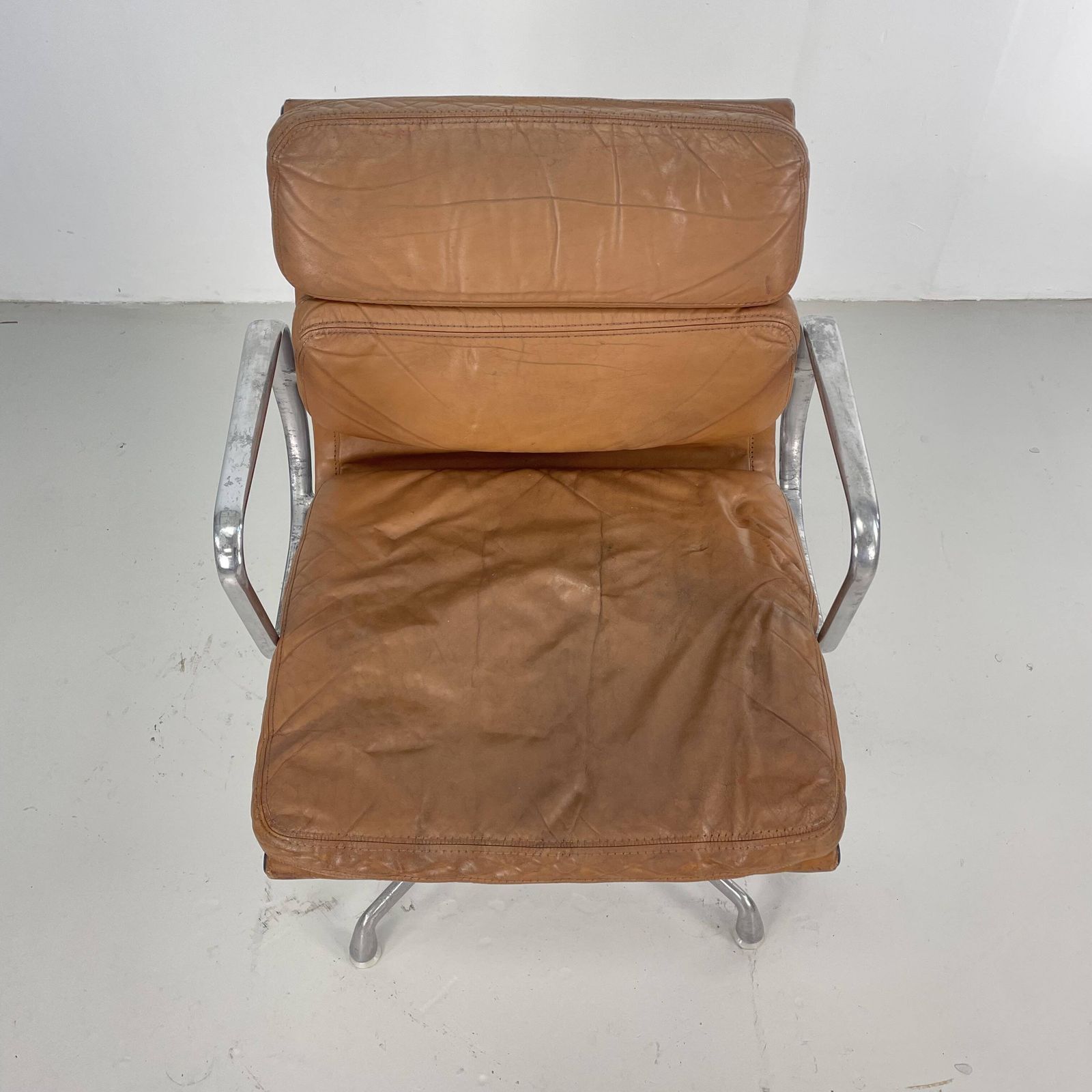 Eames Herman Miller Tan / Camel Leather Soft Pad Group Chair photo for sale