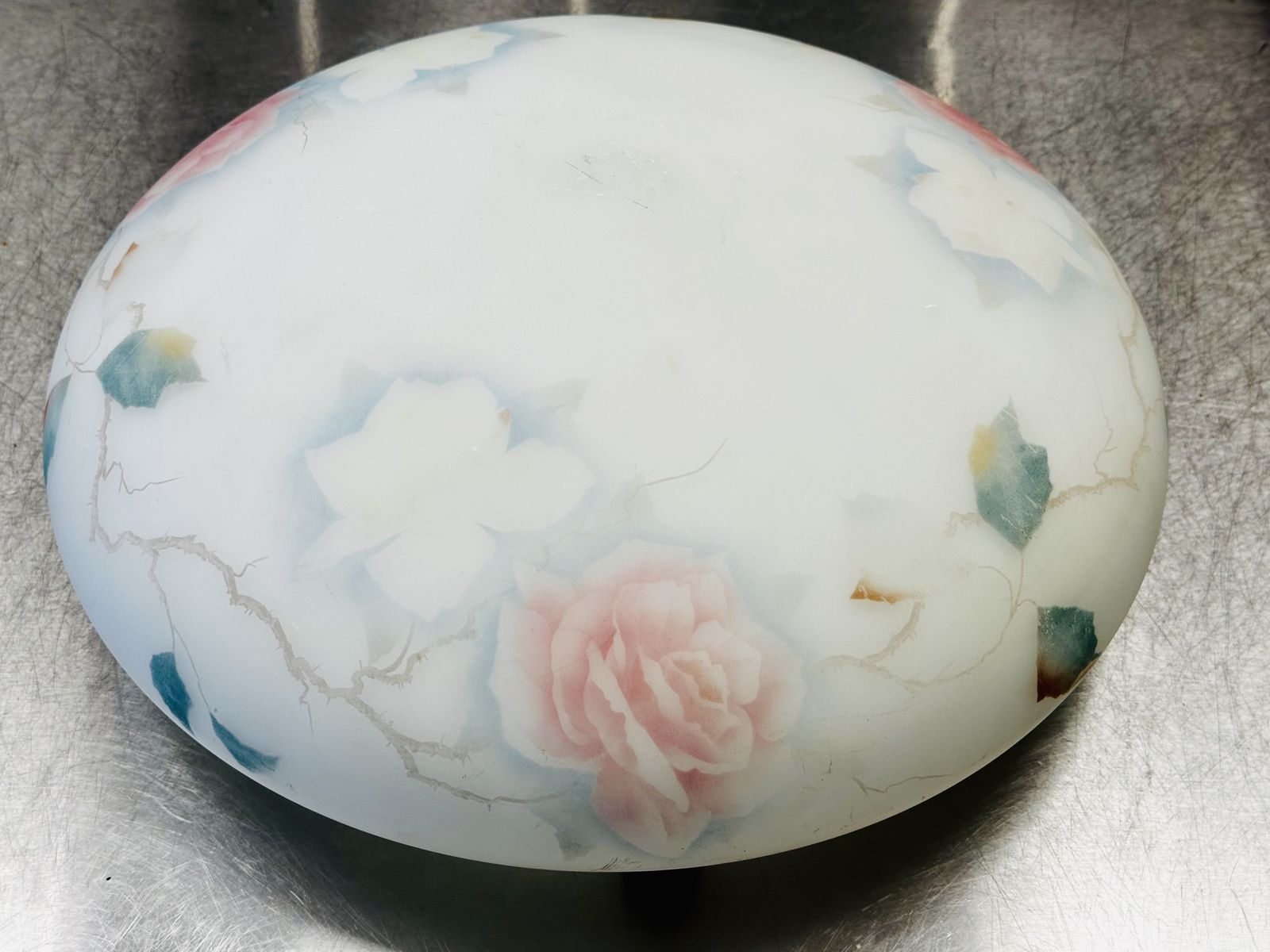 photo vintage Art Deco Glass Plafonnier Ceiling Light With Hand Painted Pink Rose Design Restored And Rewired Ready To Be Placed C.1930.