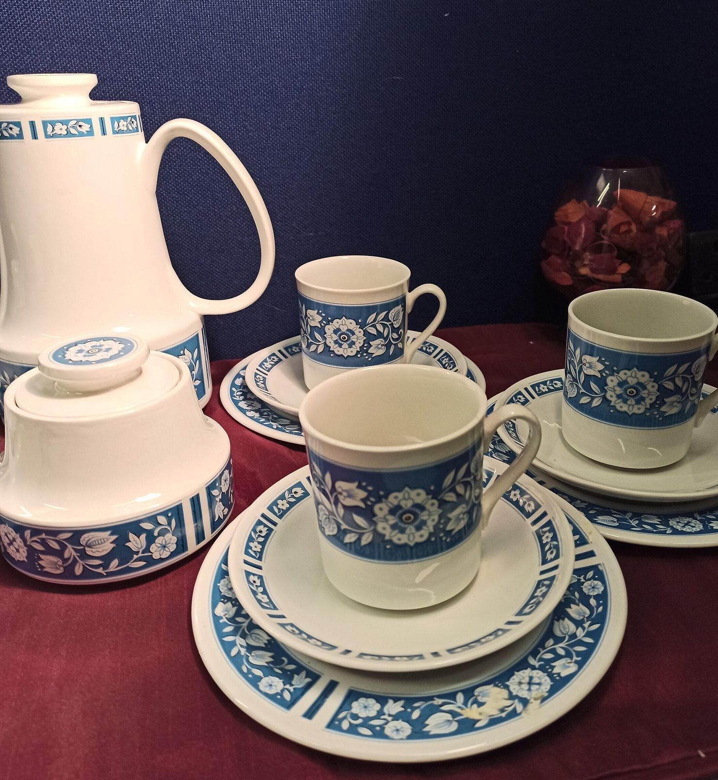 Myott Tea Set "Verona"  Very Good Condition   C.1960s   6 Cups, 6 Saucers, 6 Side Plates, Teapot, Milk Jug, Sugar Bowl. photo furniture