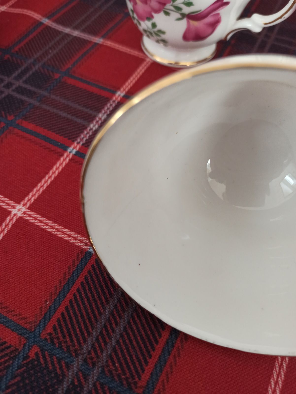 photo for sale Royal Vale Bone China Tea Set. 6 Cups, 6 Saucers, Milk Jug And Sugar Bowl.