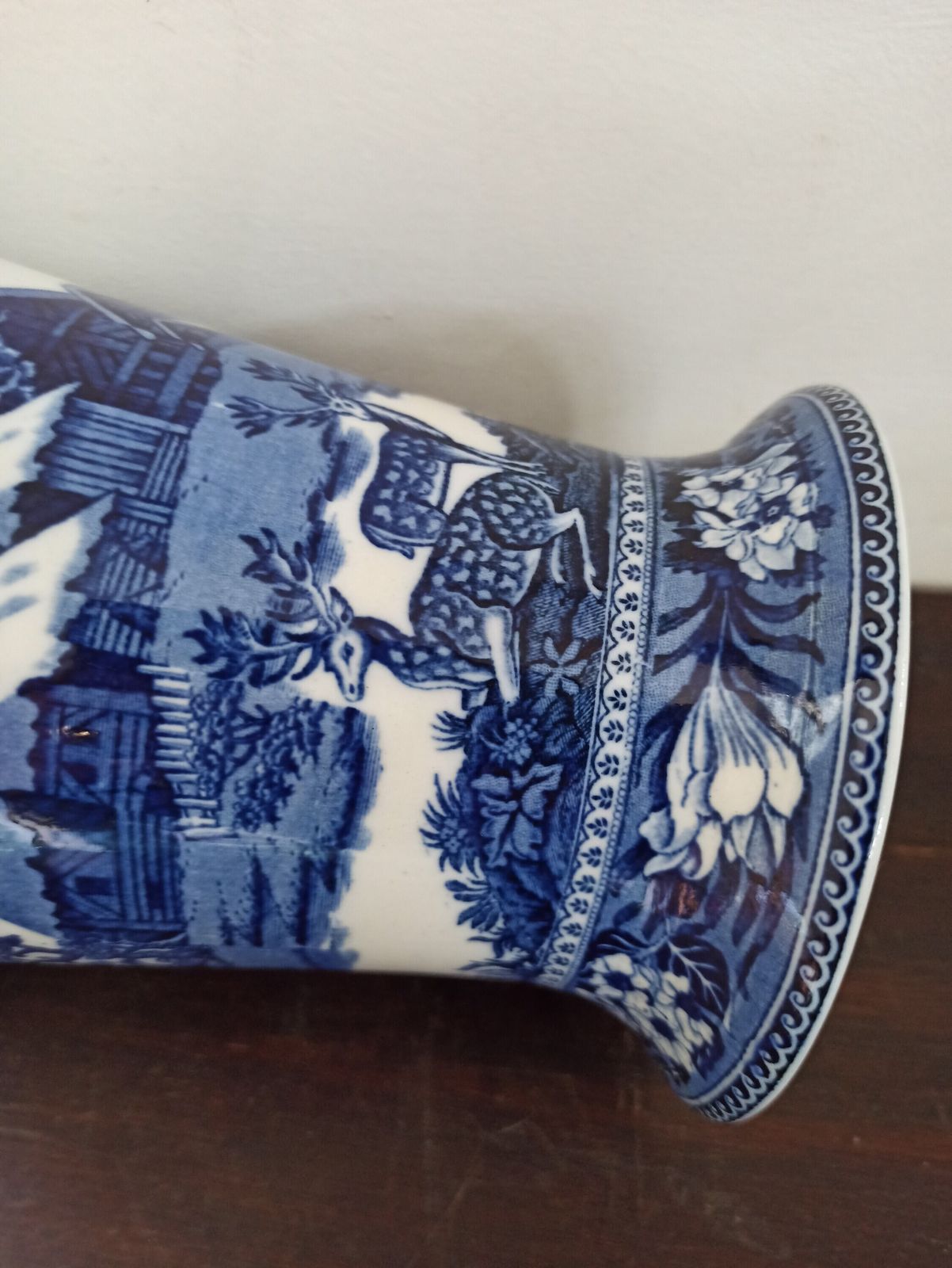 photo furniture Wedgwood Rare Antique Fallow Deer Vase. Etruria.