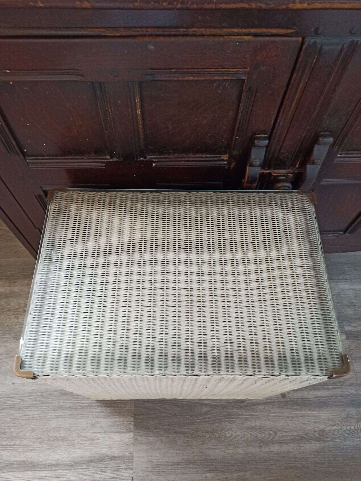 Lloyd Loom Lusty Linen Basket. Very Good Condition. Original. Glass Top And Label. photo for sale