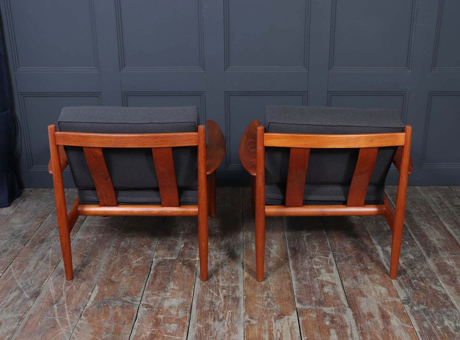 photo vinterior Pair Of Grete Jalk Teak Lounge Chairs For France & Søn