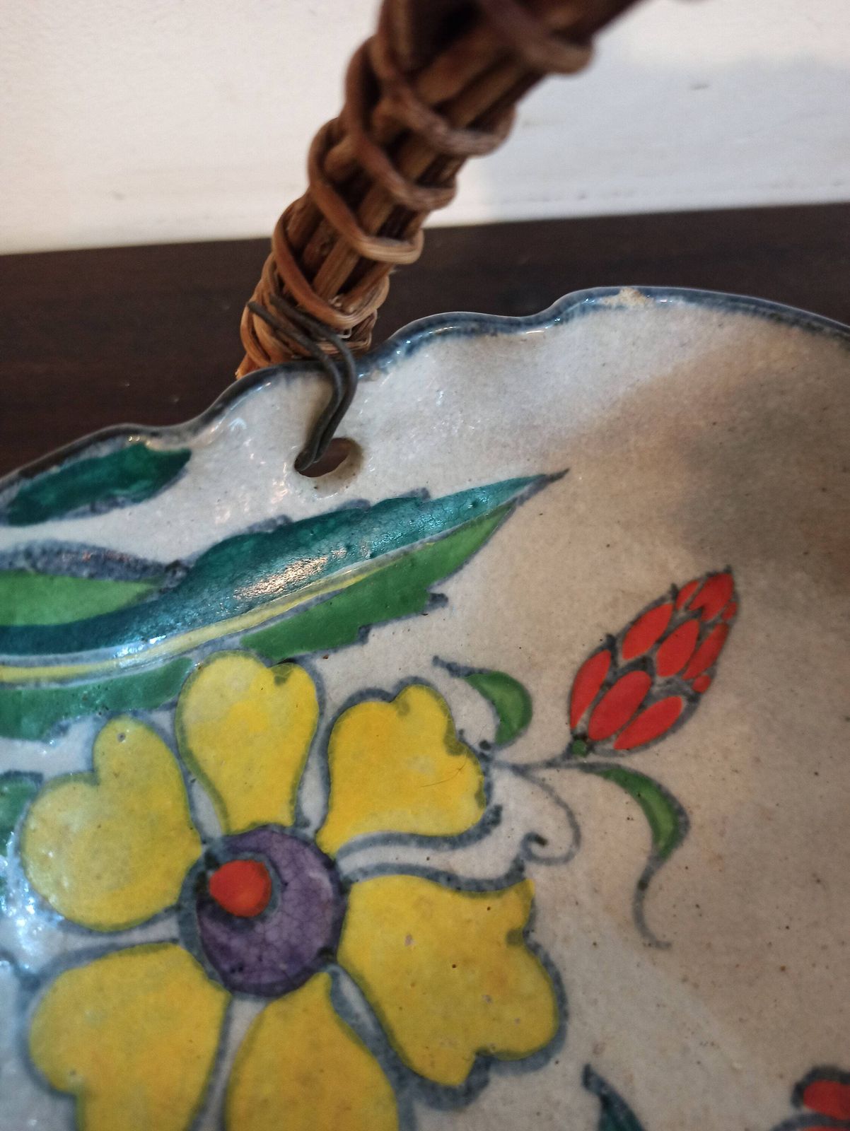 photo furniture Antique Chinese Or Japanese Bon Bon Dish With Handle / Ornamental Flower Basket. Very Good Condition For Age. Possibly Early 1800s.