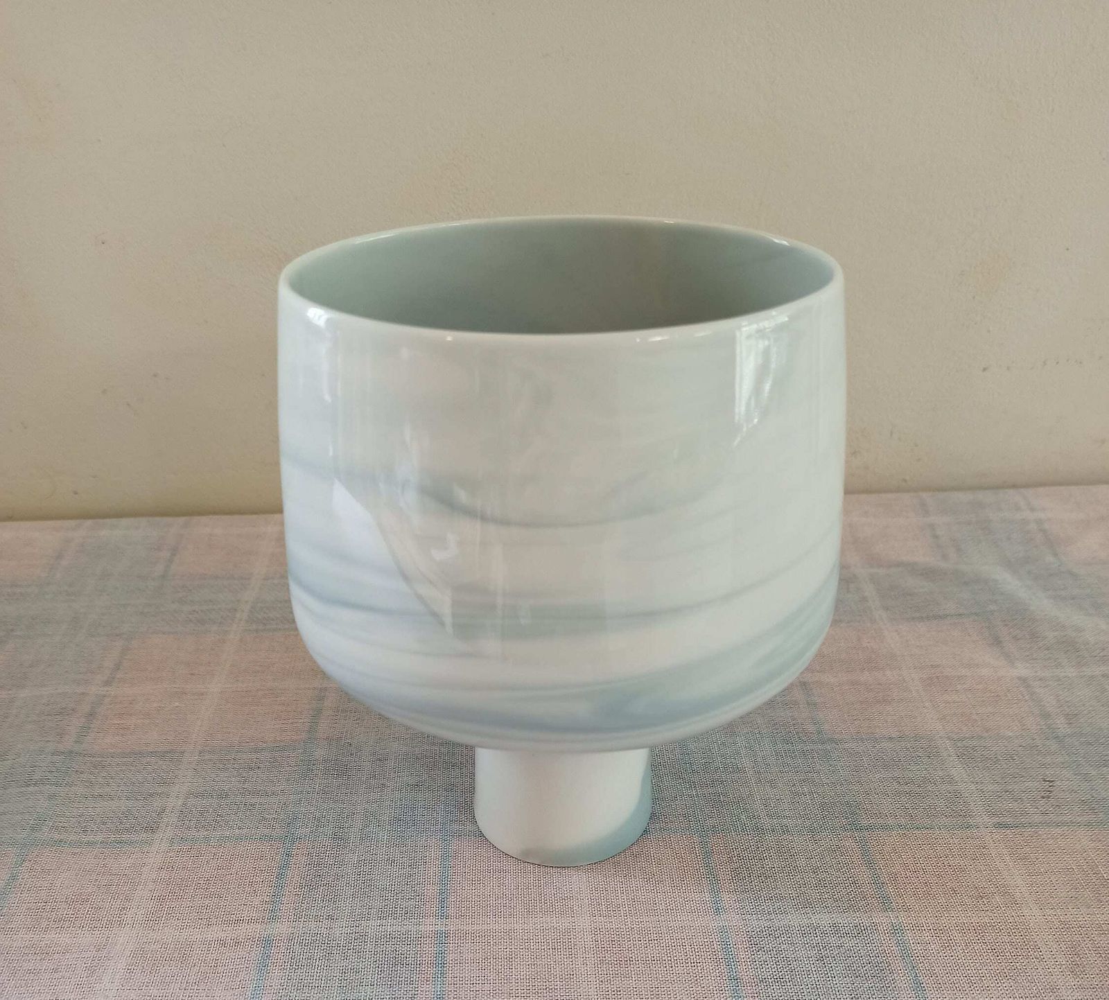 Unusual Queensberry Oval Top, Marble Goblet Vase. Modernist Design. Studio Line, Made In Germany.