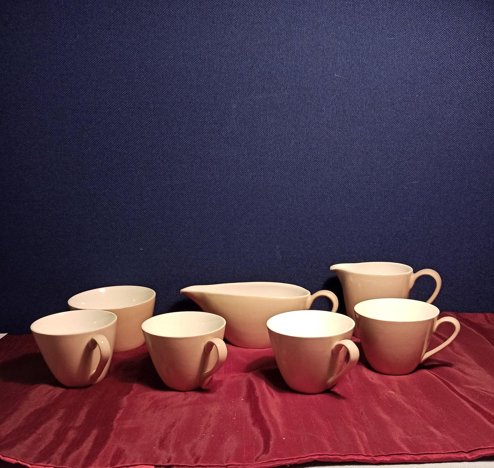 Johnson Brothers Retro Sage Green Part Tea Set. 7 Pieces. Very Good Condition photo furniture