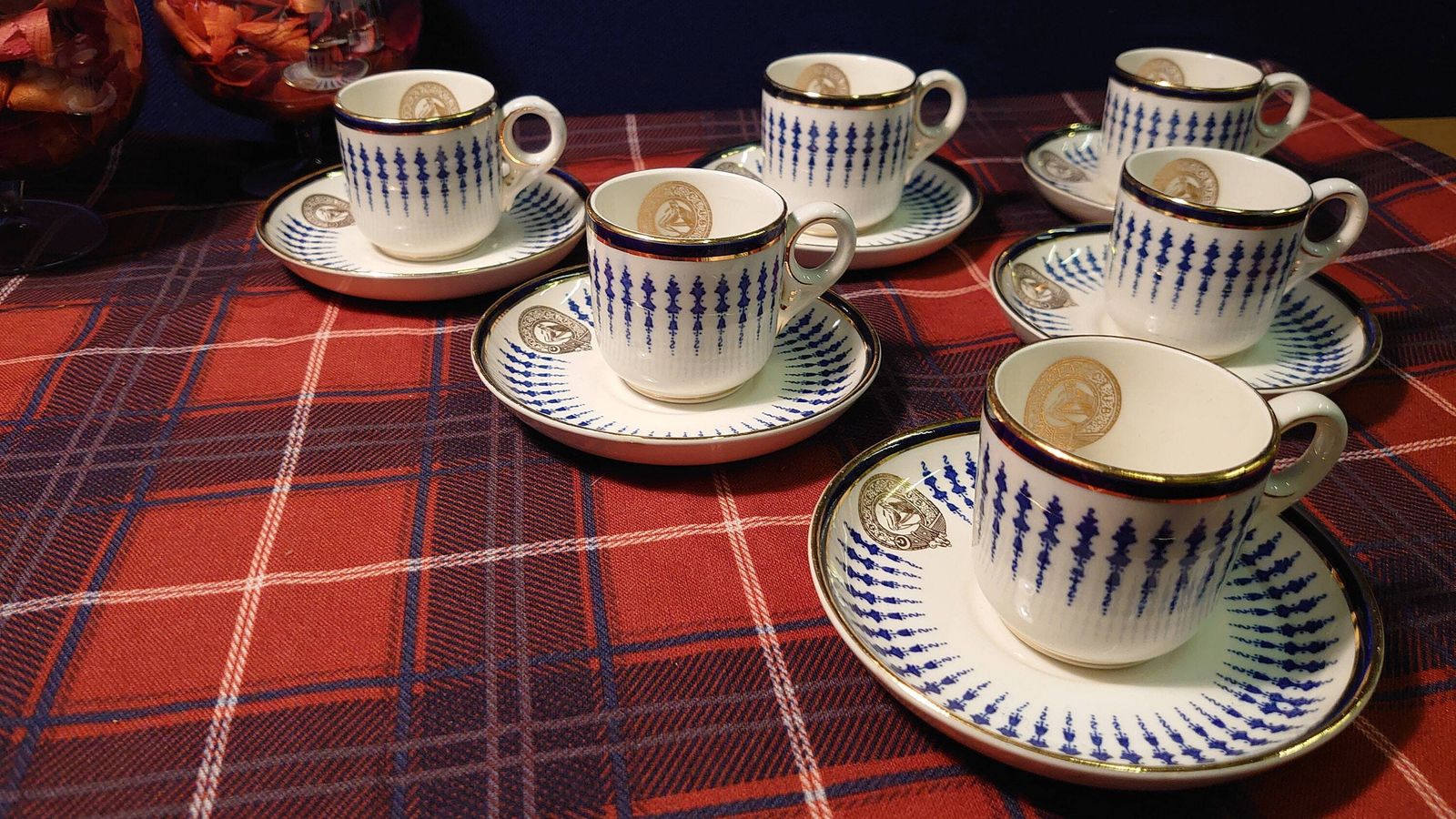 6 Mappin And Webb Demitasse Cups And Saucers   Blue, White And Gold   "The Jockey Club"   Very Good To Excellent Condition photo furniture