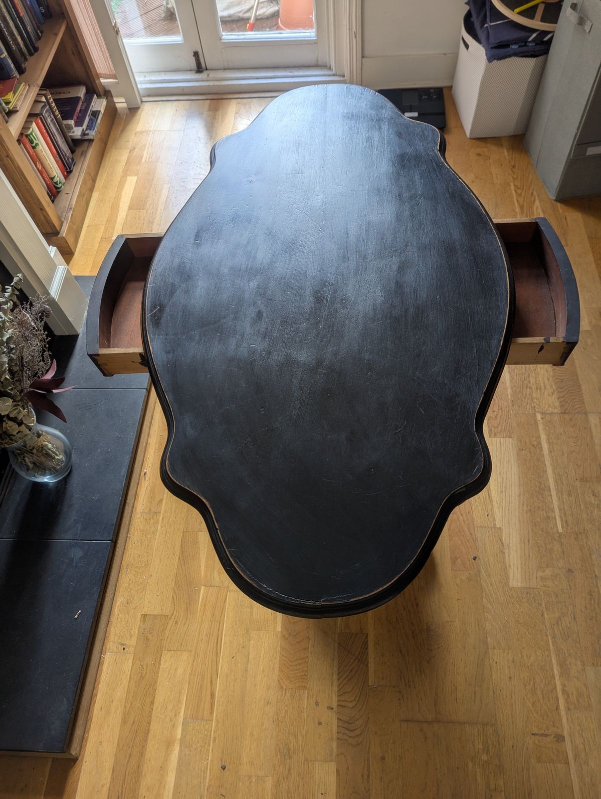 Vintage Violin Shapped French Pedestal Table