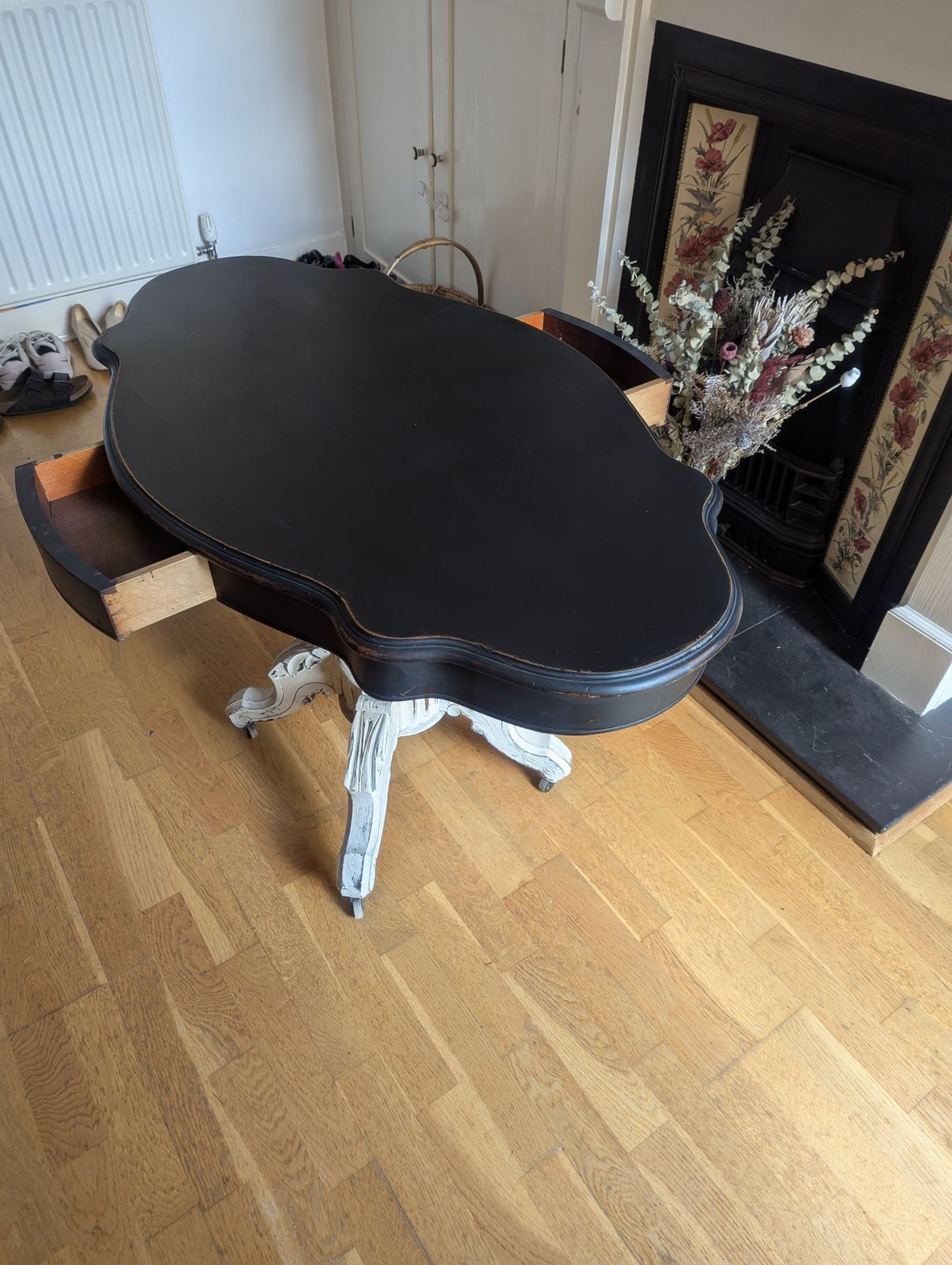 Vintage Violin Shapped French Pedestal Table photo Furniture