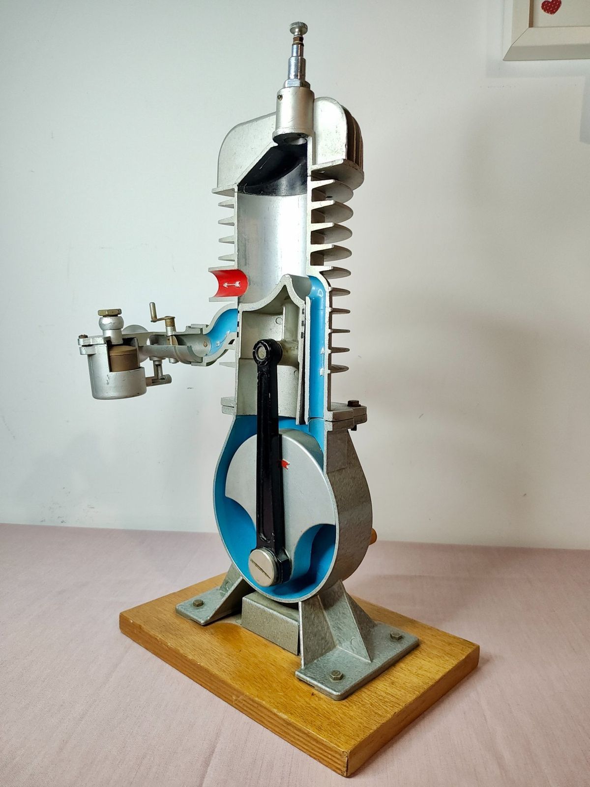 Two Stroke Engine Working Display Model Motor School Teaching Display Garage Dealership Mechanic Scooter Moped Motorcycle Motorbike Art Display Sign photo furniture