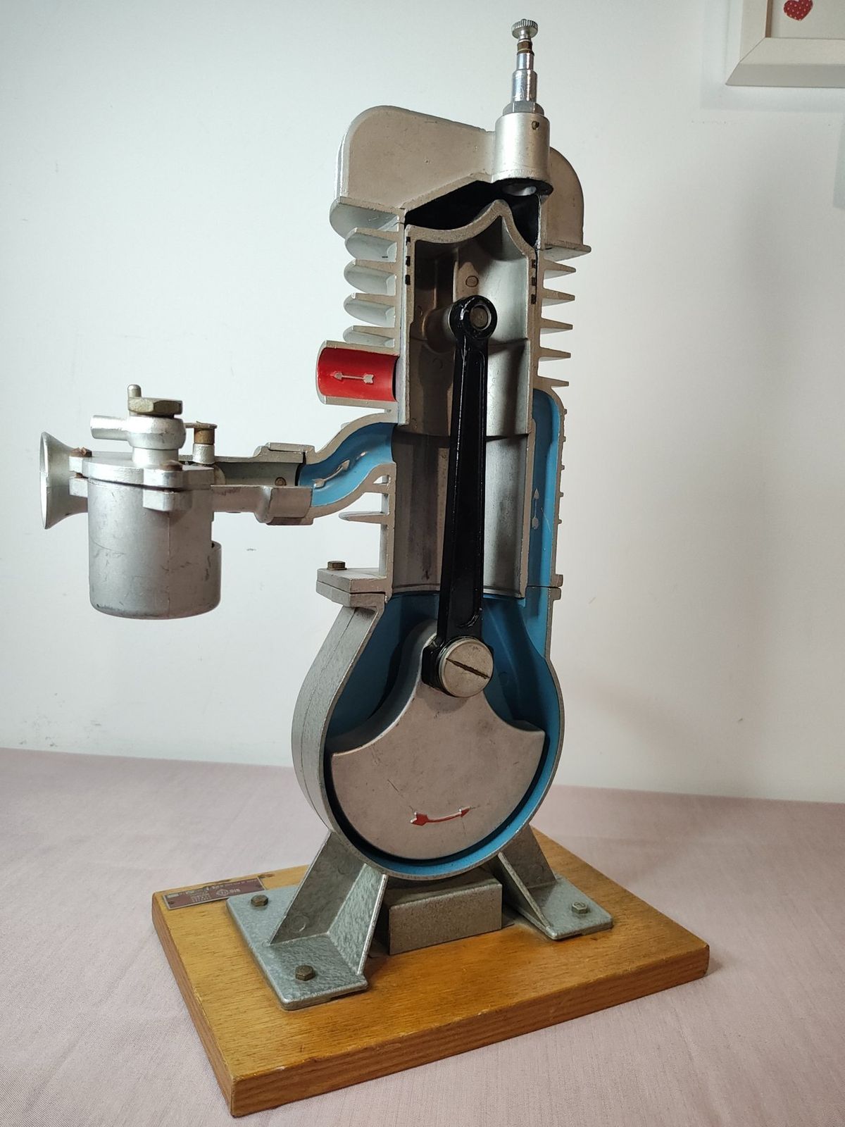 Two Stroke Engine Working Display Model Motor School Teaching Display Garage Dealership Mechanic Scooter Moped Motorcycle Motorbike Art Display Sign photo for sale