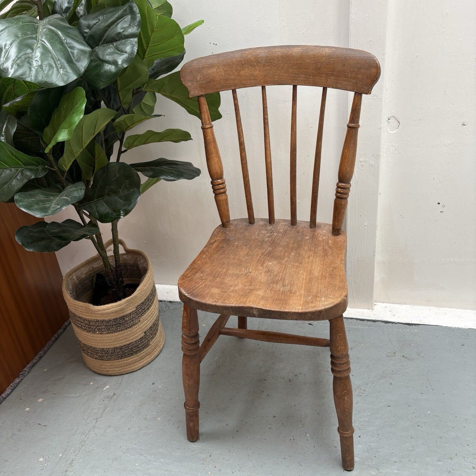 A Windsor Stickback Kitchen Dining Chair